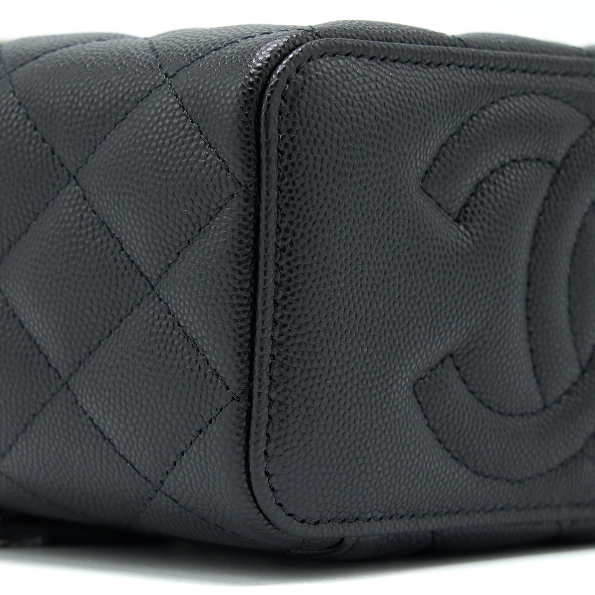 CHANEL LONG VANITY WITH CHAIN CAVIAR BLACK LGHW (MICROCHIP)