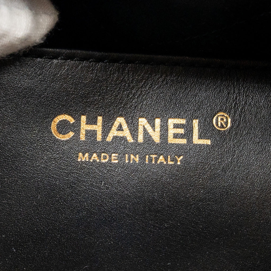 CHANEL MINI 22 BAG CALFSKIN BLACK GHW (MICROCHIP)