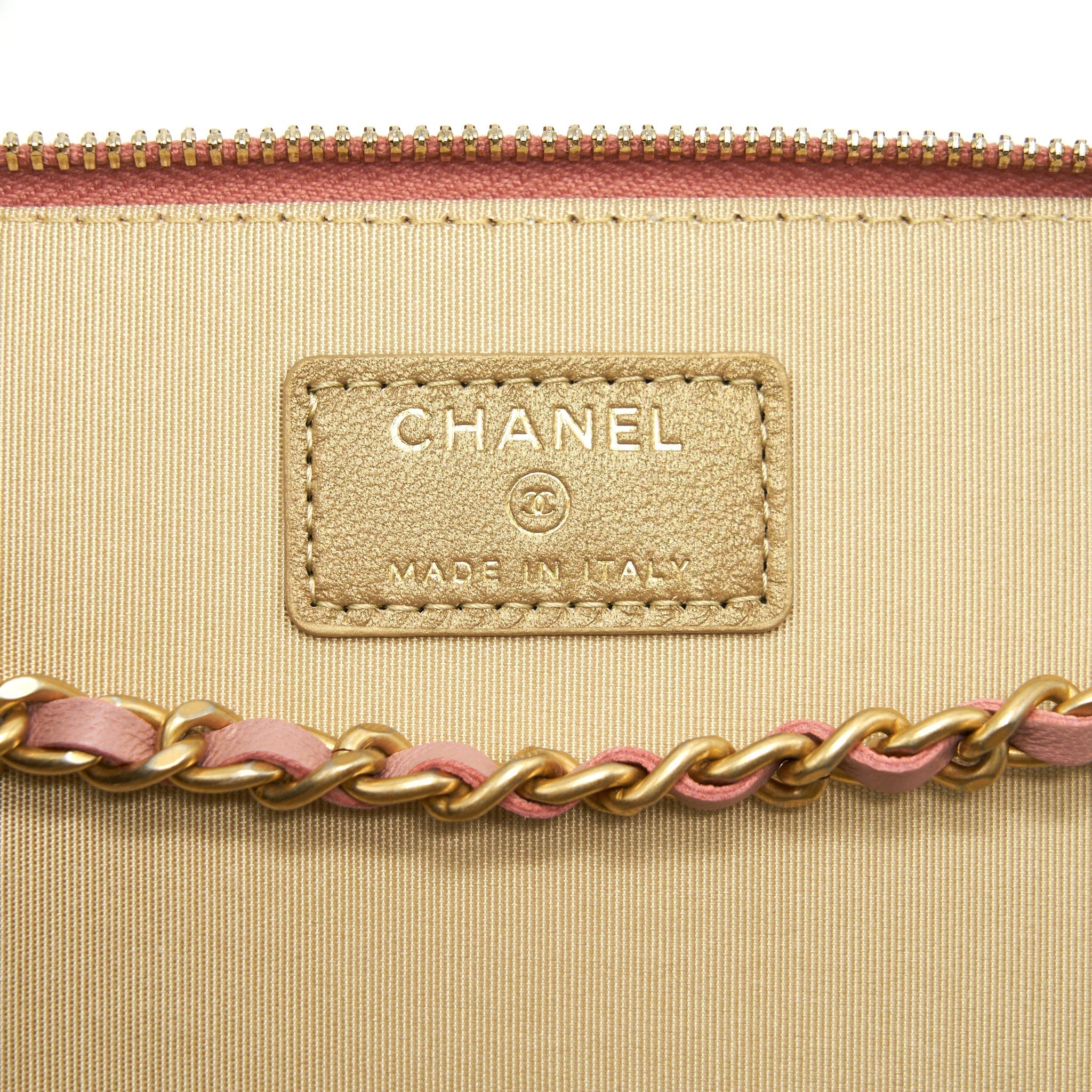 CHANEL 21B DARK PINK PEARL CRUSH RECTANGULAR VANITY