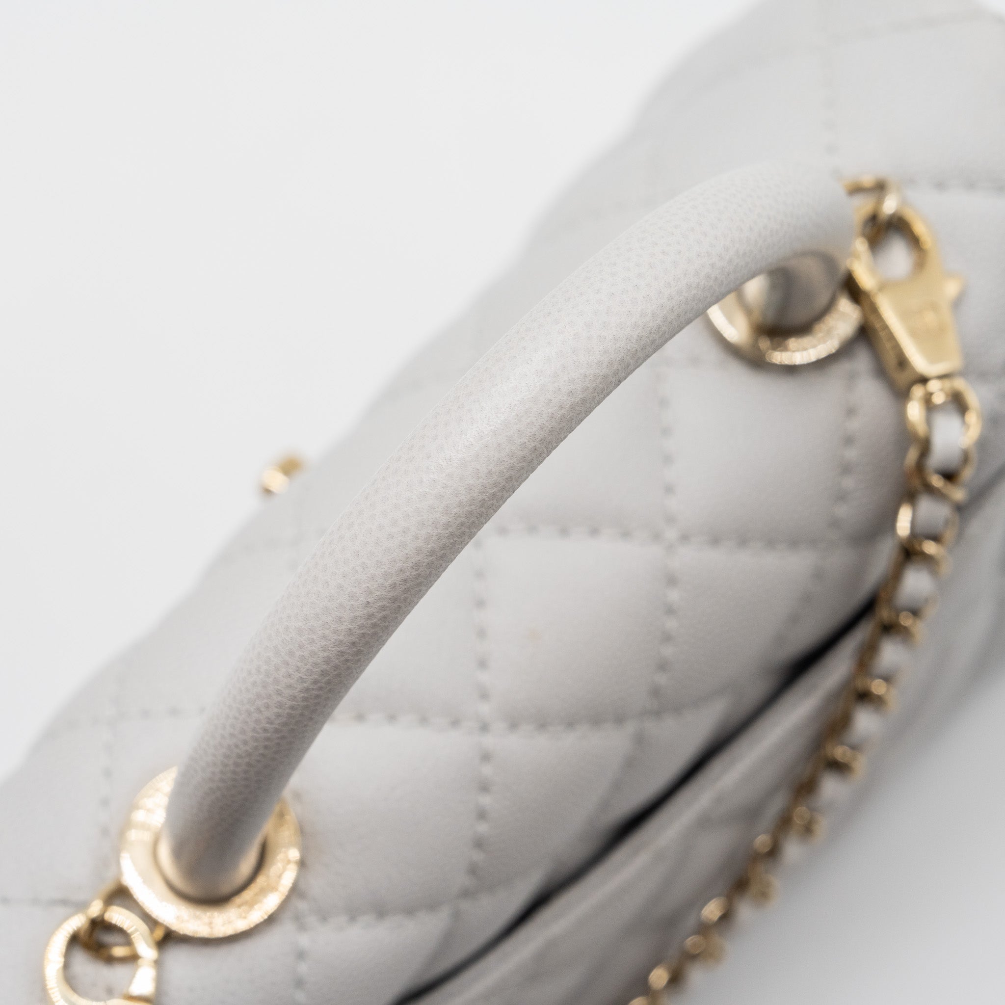 CHANEL SMALL COCO HANDLE CAVIAR LIGHT GREY LGHW