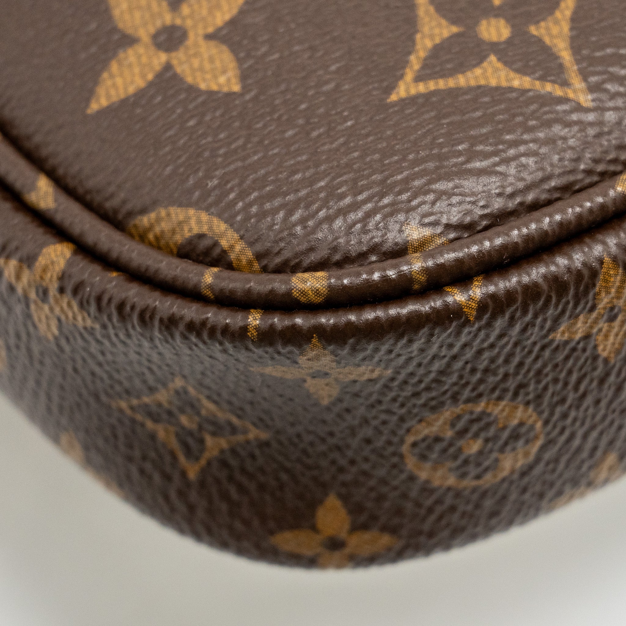 LOUIS VUITTON MULTI POCHETTE ACCESSORIES MONOGRAM CANVAS PINK STRAP GHW