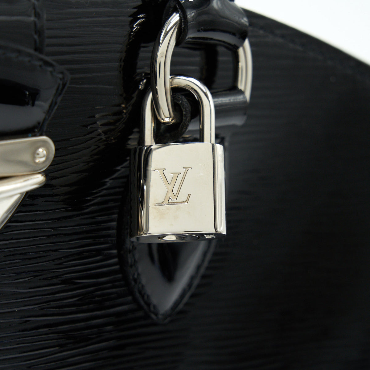 LOUIS VUITTON PATENT EPI TOTE BAG BLACK SHW