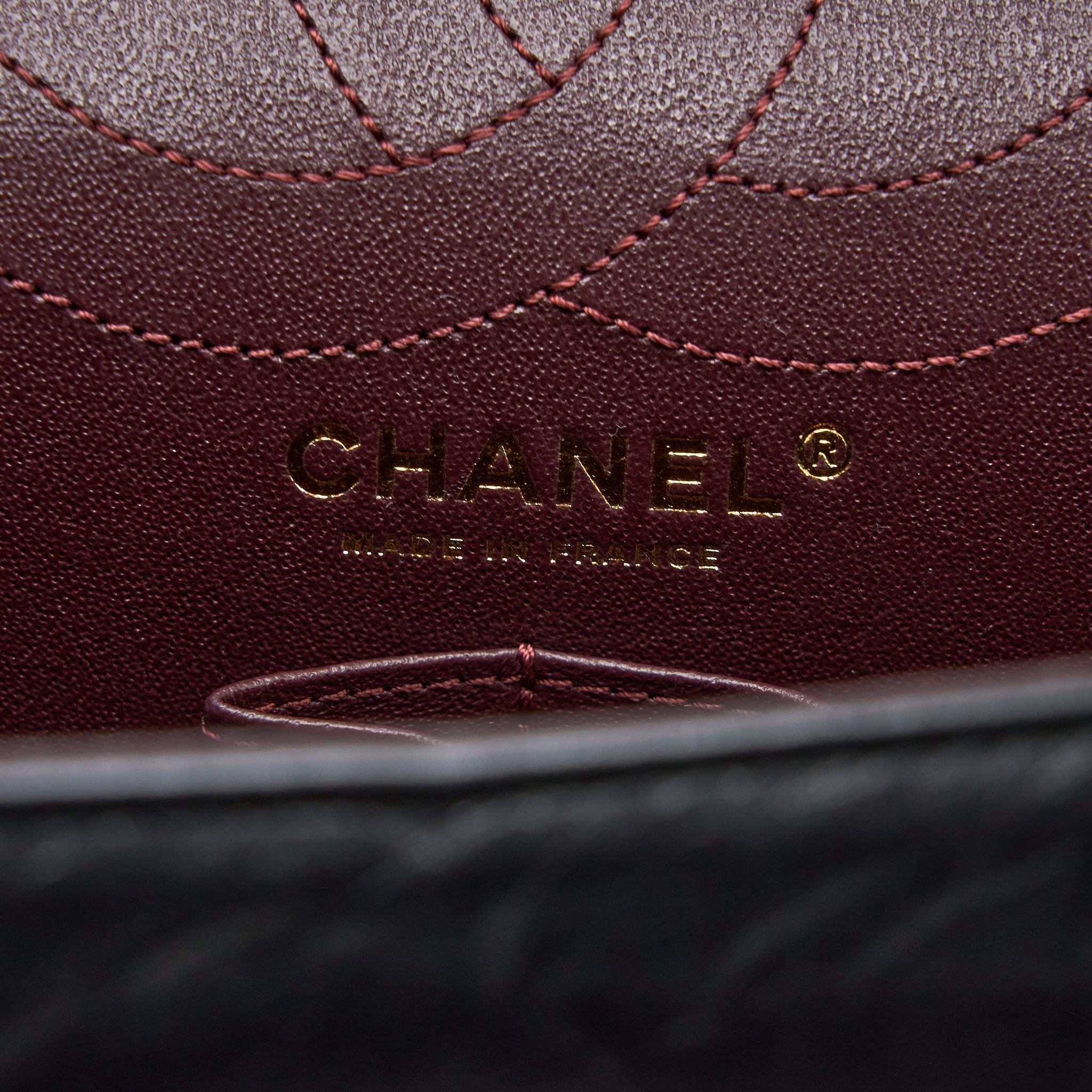 CHANEL 2.55 REISSUE 226 AGED CALFSKIN BLACK BRUSHED GHW (MICROCHIP)
