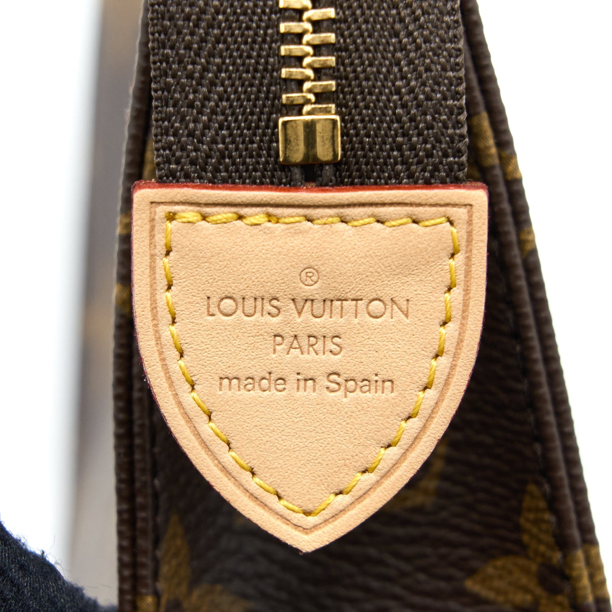 LOUIS VUITTON TOILETRY POCHETTE 15 MONOGRAM CANVAS GHW