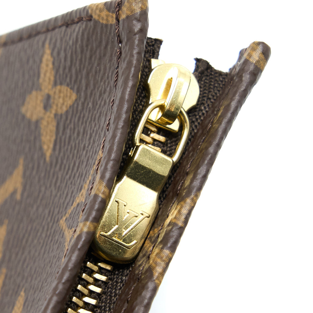 LOUIS VUITTON TOILETRY POCHETTE 15 MONOGRAM CANVAS GHW