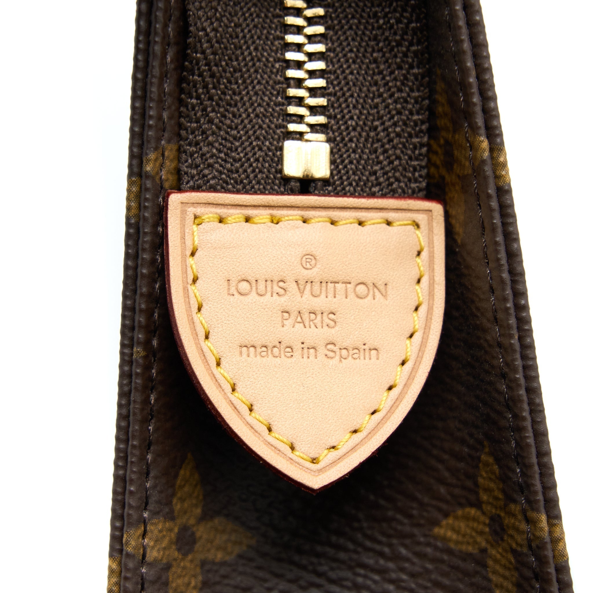 LOUIS VUITTON TOILETRY POCHETTE 19 MONOGRAM CANVAS GHW