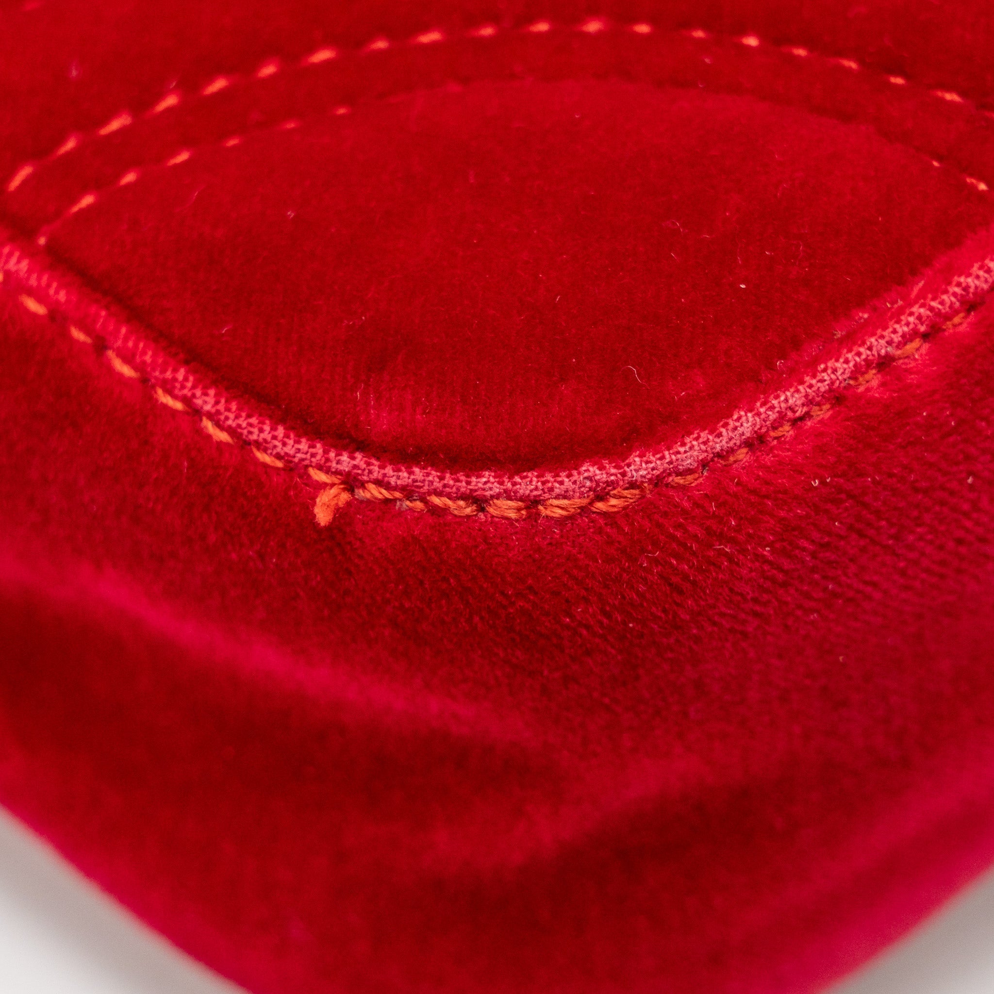 GUCCI SMALL GG MARMONT BAG VELVET RED GHW