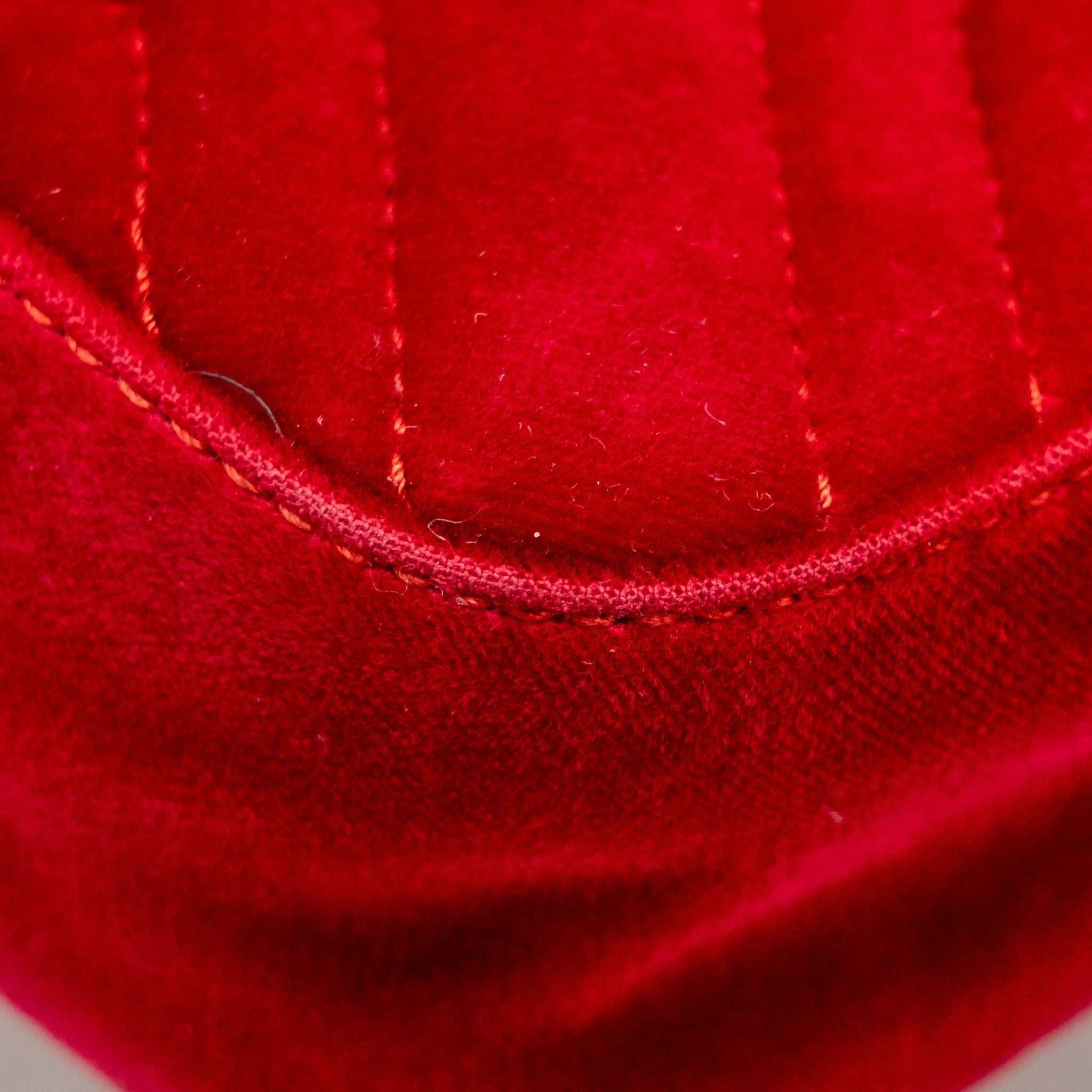 GUCCI SMALL GG MARMONT BAG VELVET RED GHW