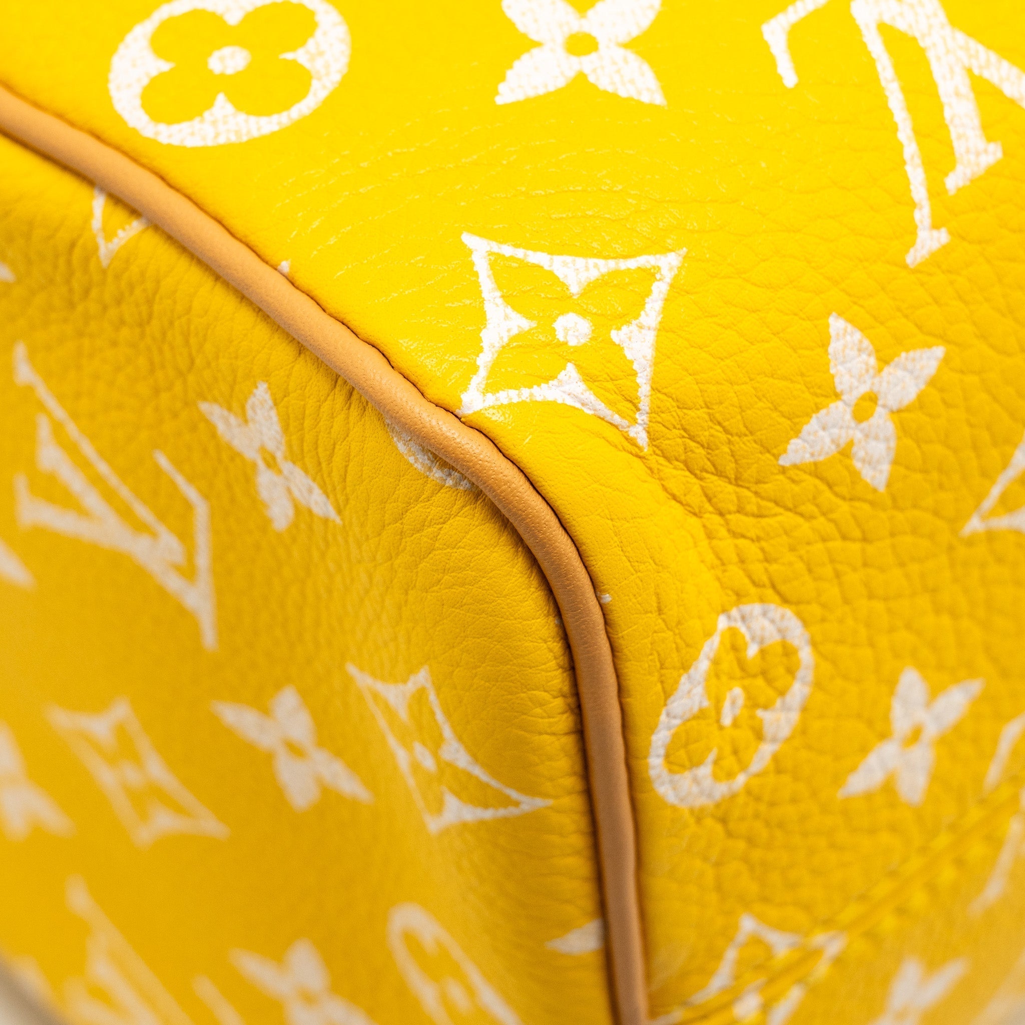 LOUIS VUITTON SPEEDY P9 BANDOULIÈRE 25 MONOGRAM SOFT CALFSKIN JAUNE MAT GHW
