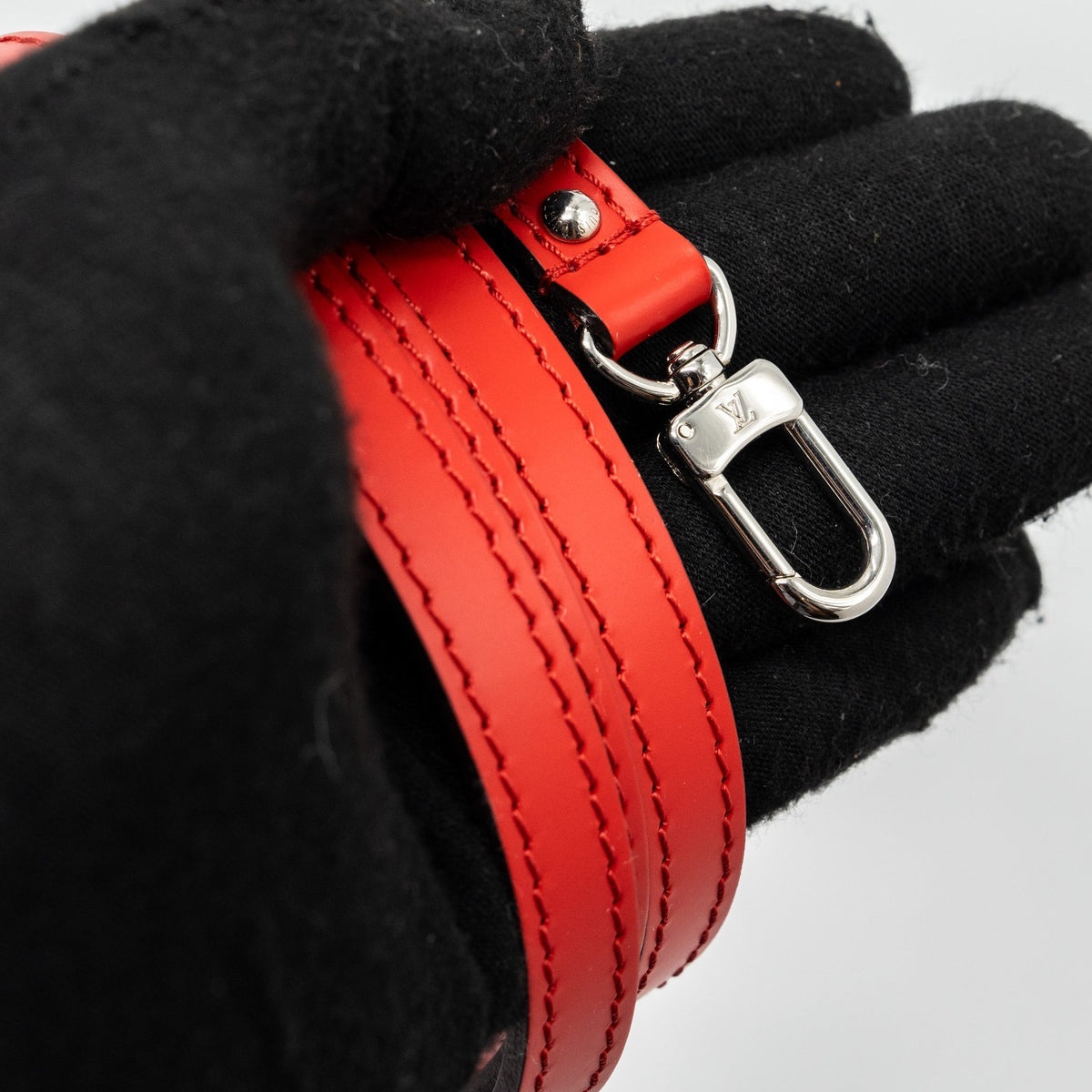 LOUIS VUITTON ALMA BB EPI RED SHW