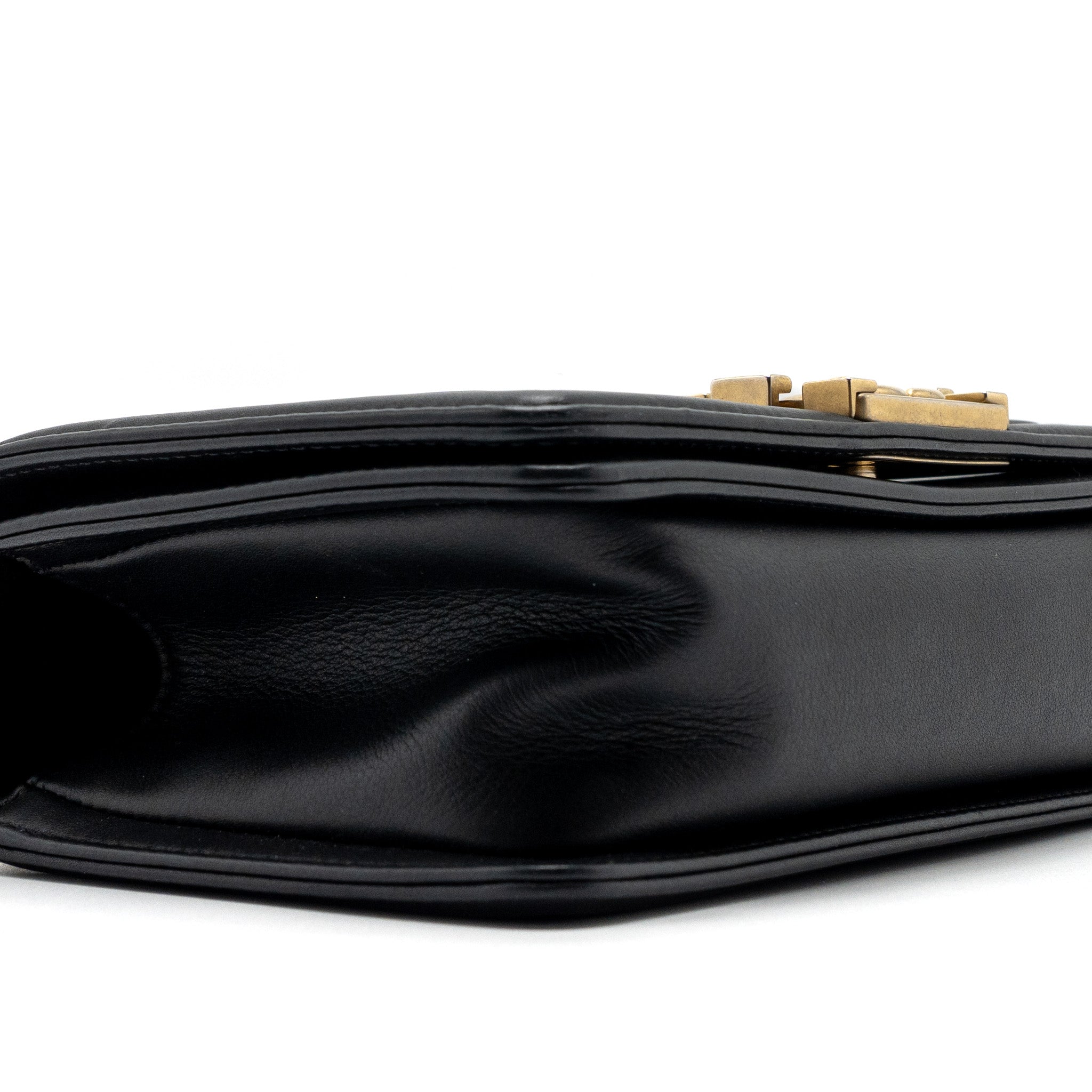 CHANEL SMALL BOY BAG CALFSKIN BLACK GHW