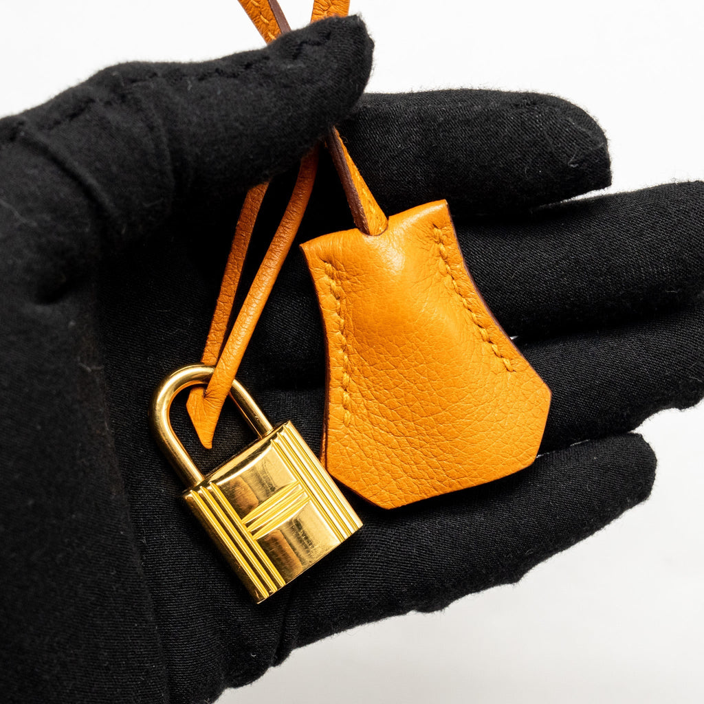 HERMES KELLY 28 EVECOLOR APRICOT GHW