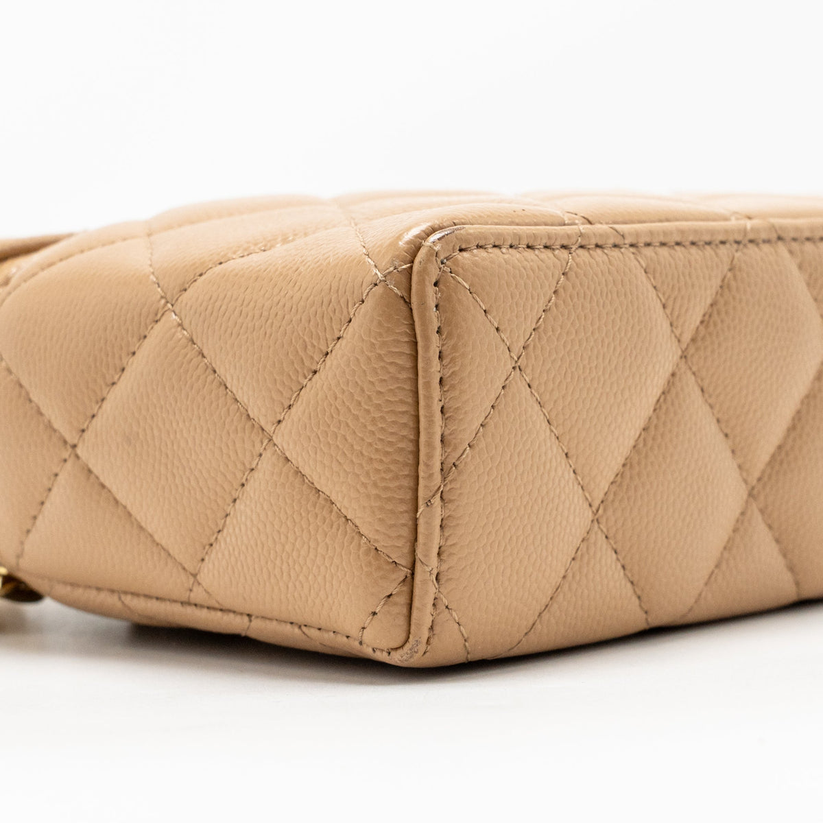 Chanel top handle vanity clutch with chain caviar beige LGHW (microchip)