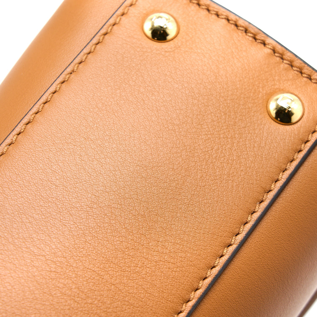 FENDI MEDIUM PEEKABOO BAG CALFSKIN CARAMEL GHW