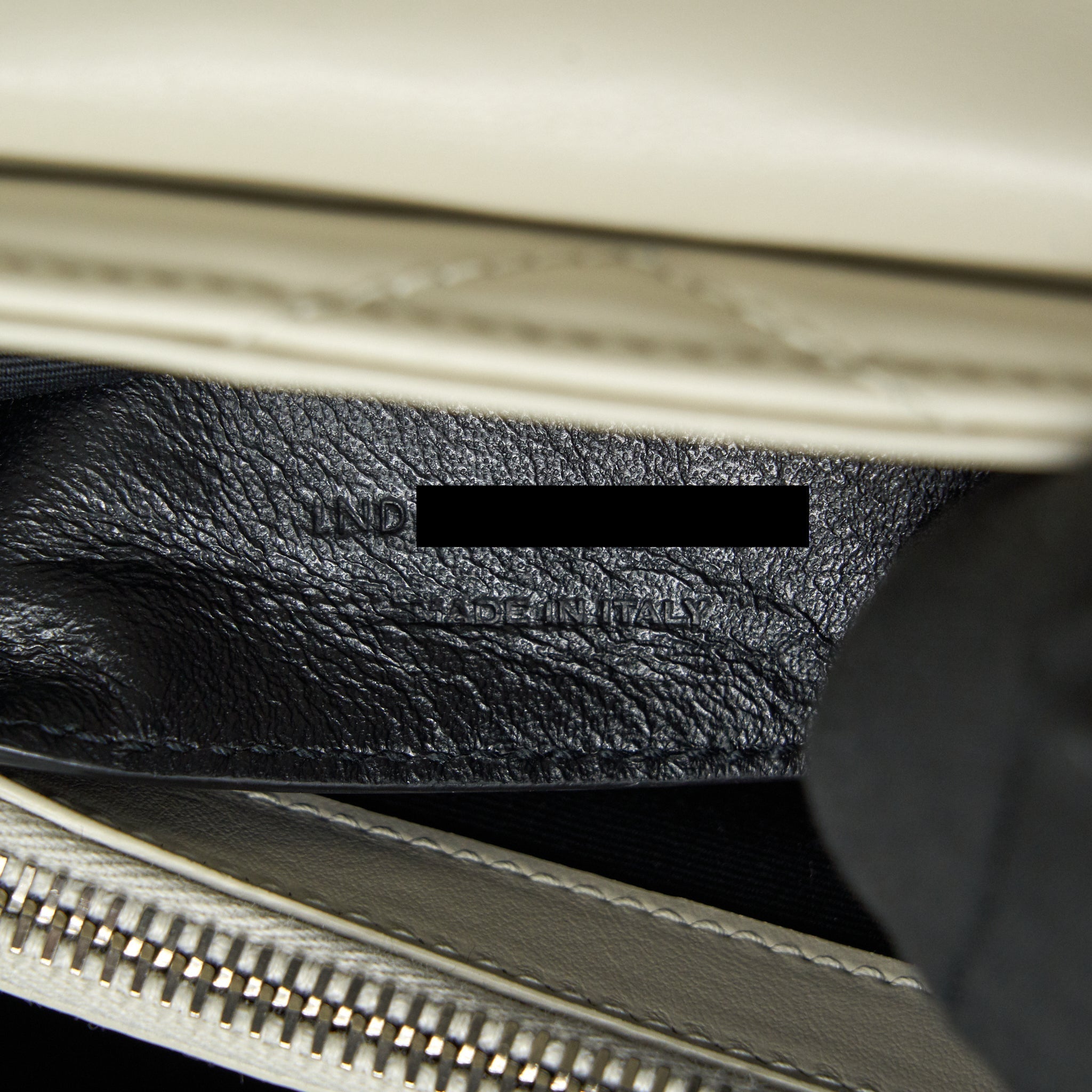 SAINT LAURENT SMALL LOU LOU BAG BEIGE