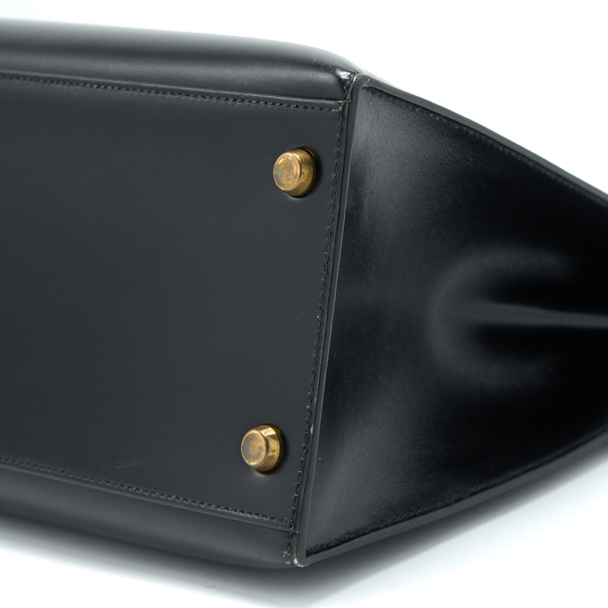 Hermes Vintage Kelly 28 Box Black GHW Stamp Circle R