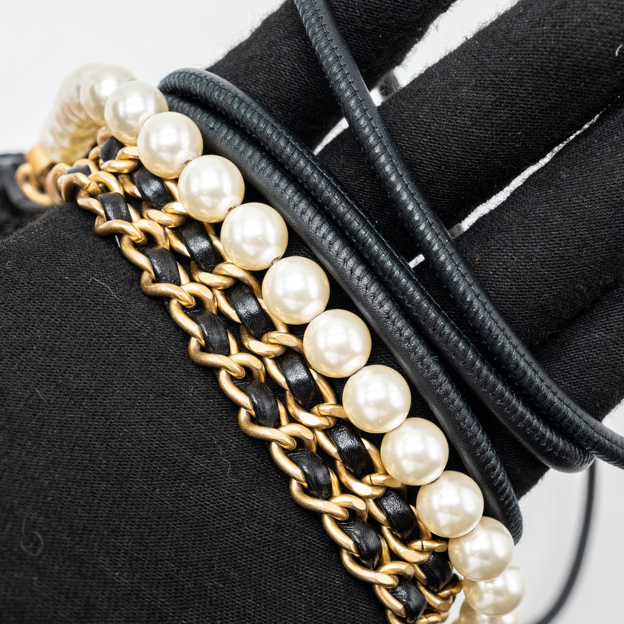 CHANEL 23S MINI 22 BAG WITH PEARL SHINY CALFSKIN GHW (MICROCHIP)