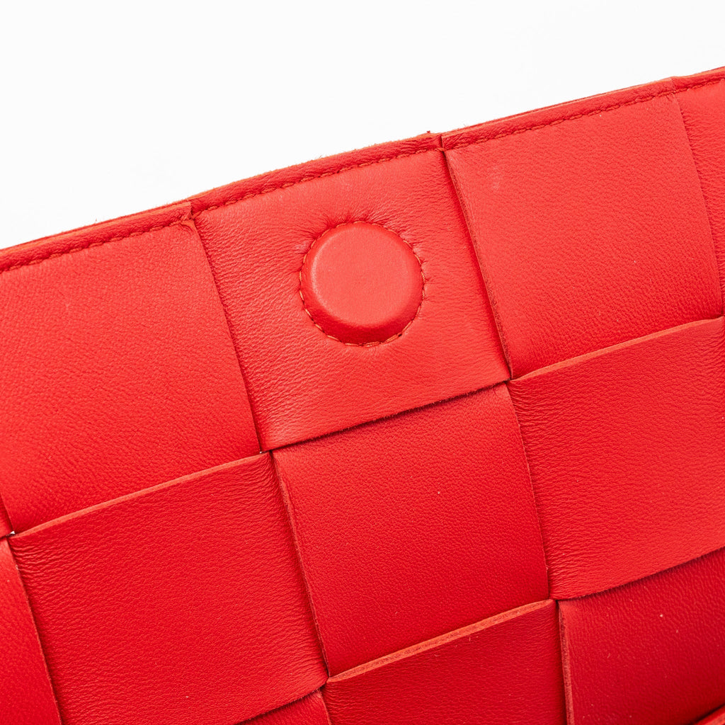 BOTTEGA VENETA CASSETTE BAG LAMBSKIN RED GHW