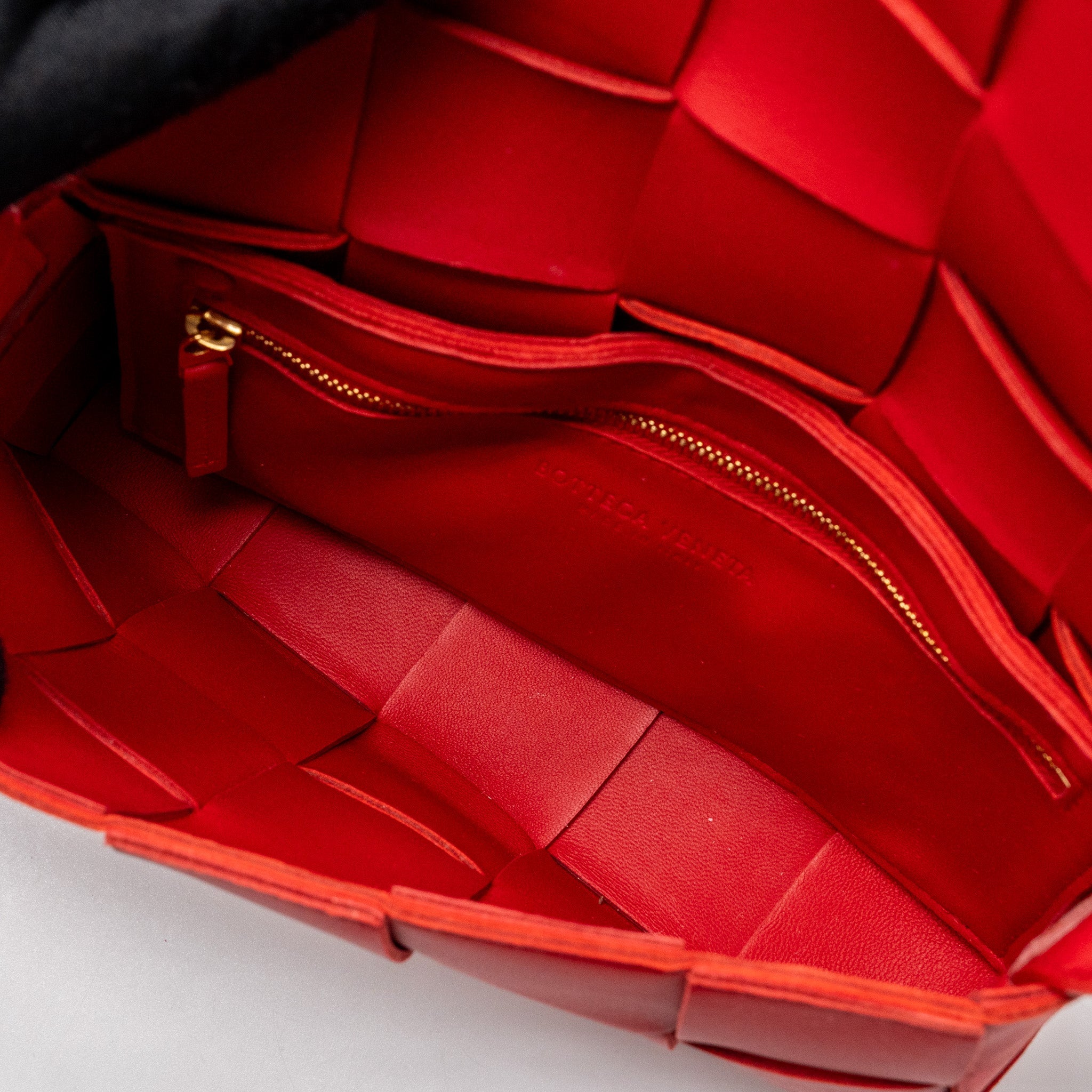 BOTTEGA VENETA CASSETTE BAG LAMBSKIN RED GHW