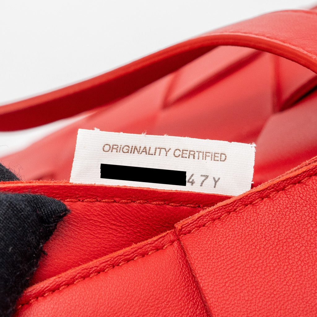 BOTTEGA VENETA CASSETTE BAG LAMBSKIN RED GHW