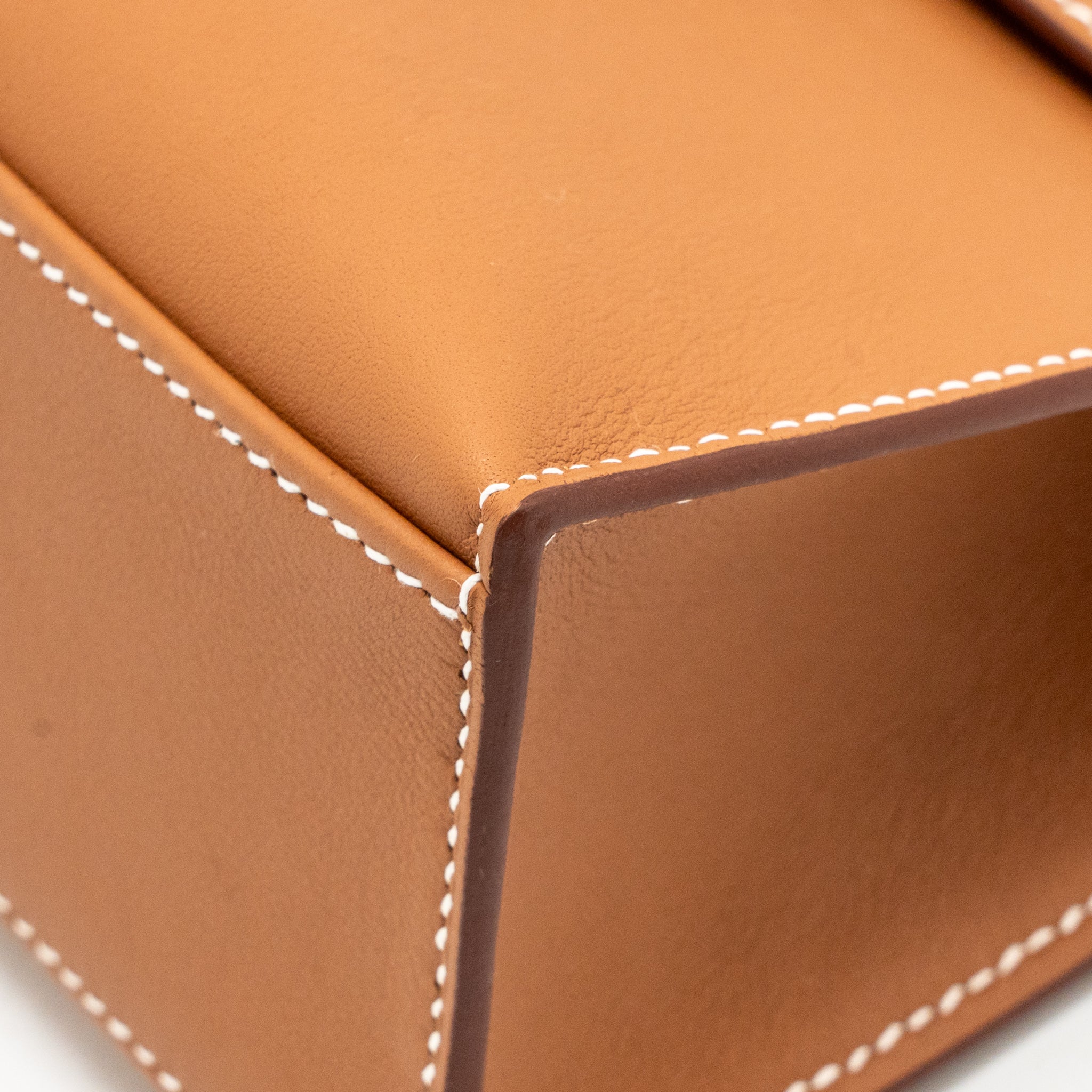 HERMES KELLY POCHETTE SWIFT GOLD GHW