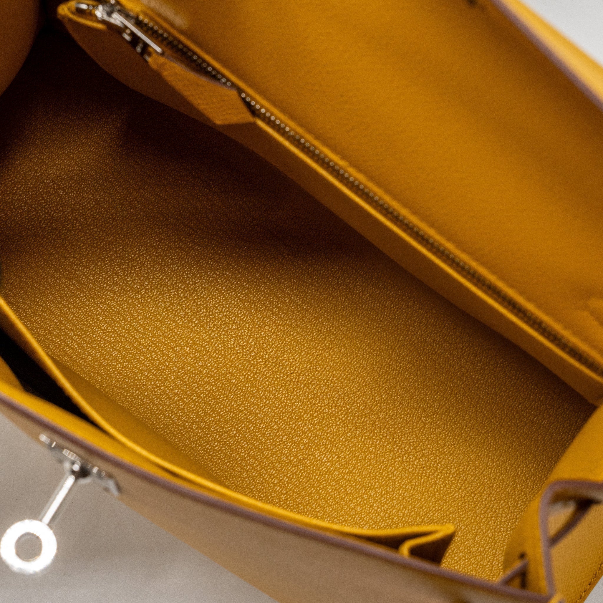 HERMES KELLY 25 EPSOM 9D JAUNE AMBER SHW