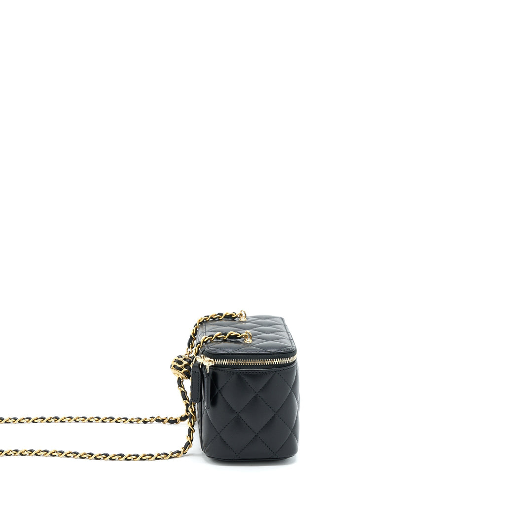CHANEL 22A PEARL CRUSH LONG VANITY WITH CHAIN LAMBSKIN BLACK GHW