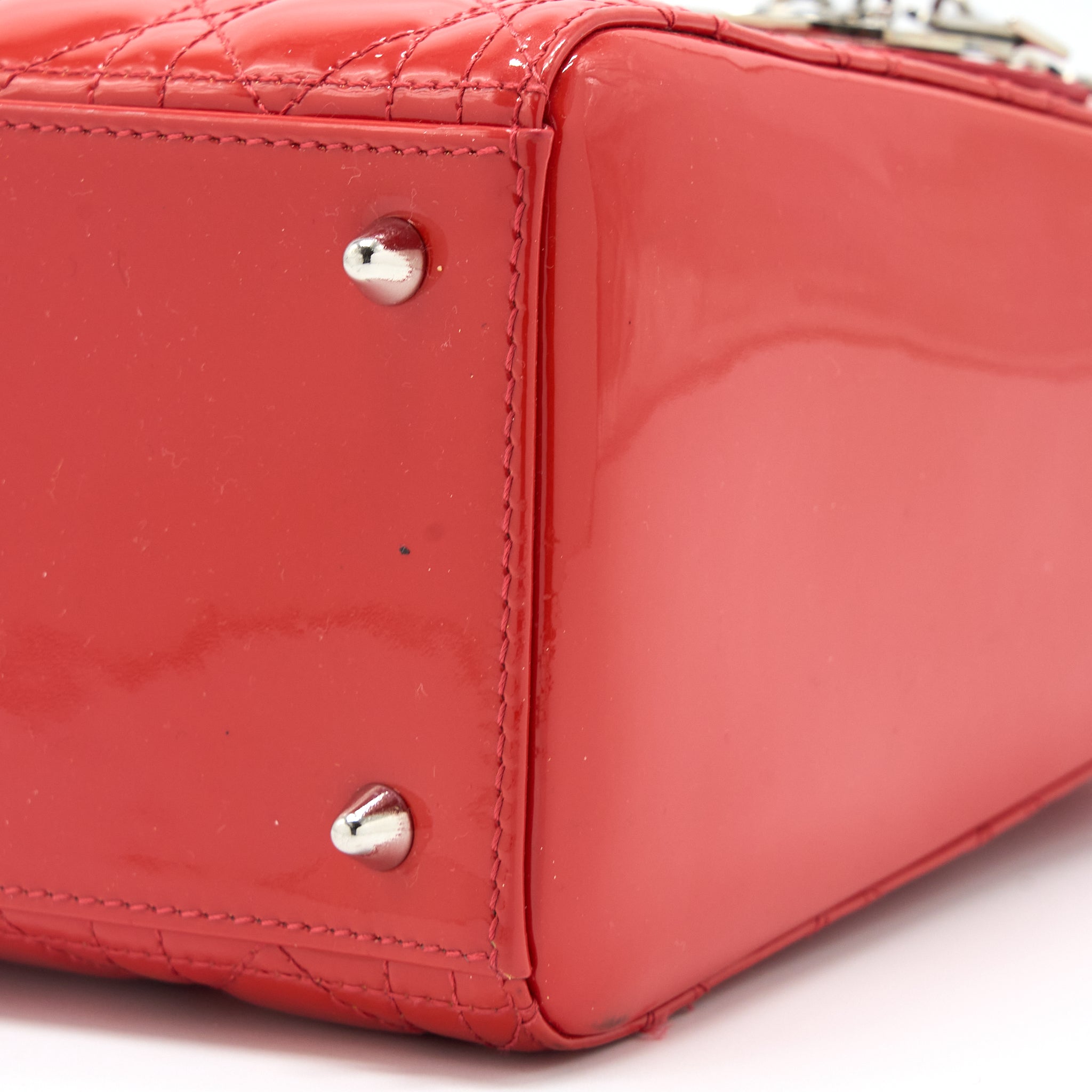 DIOR MEDIUM LADY DIOR PATENT CORAL SHW