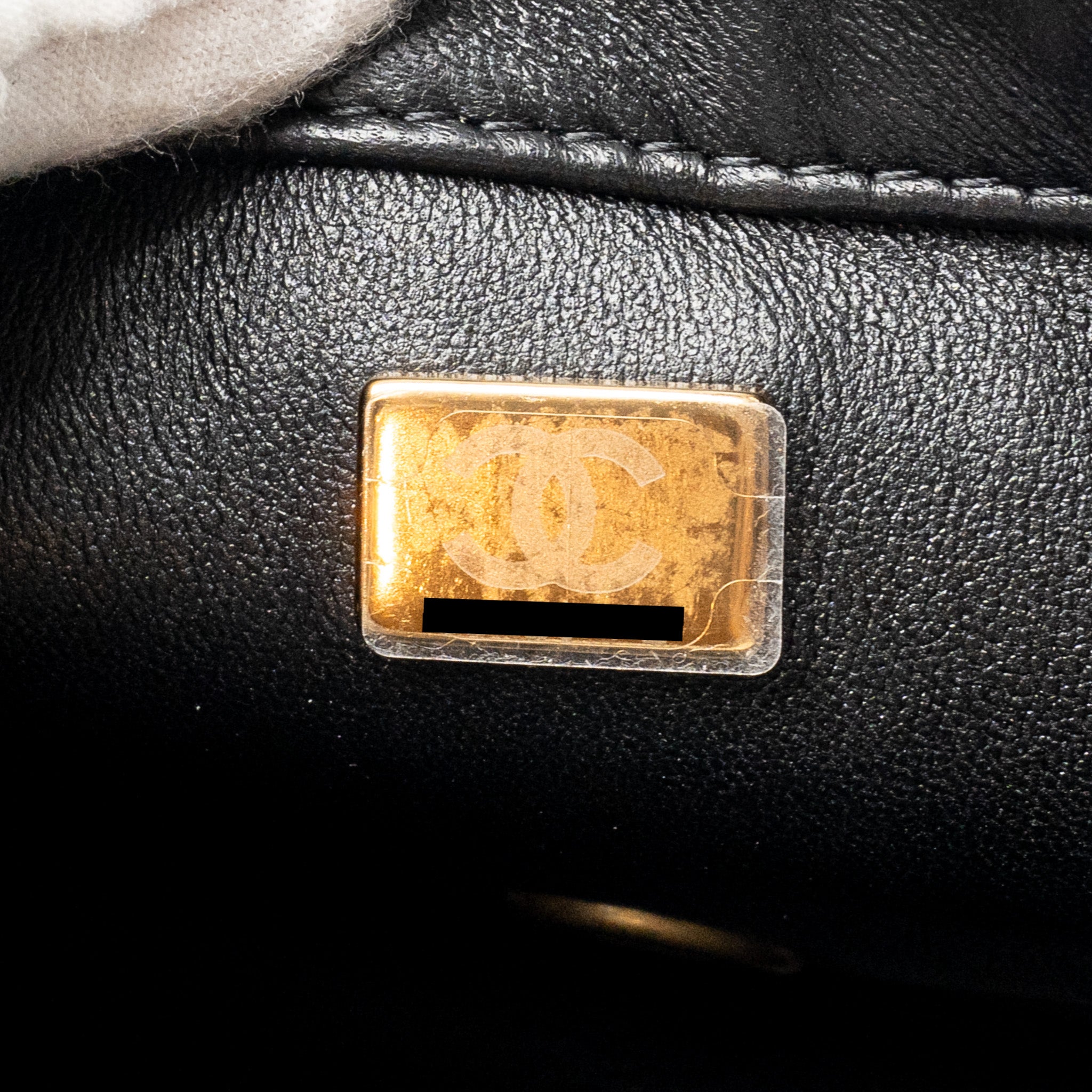 CHANEL 22B HEART CHAIN FLAP BAG LAMBSKIN BLACK GHW(MICROCHIP)