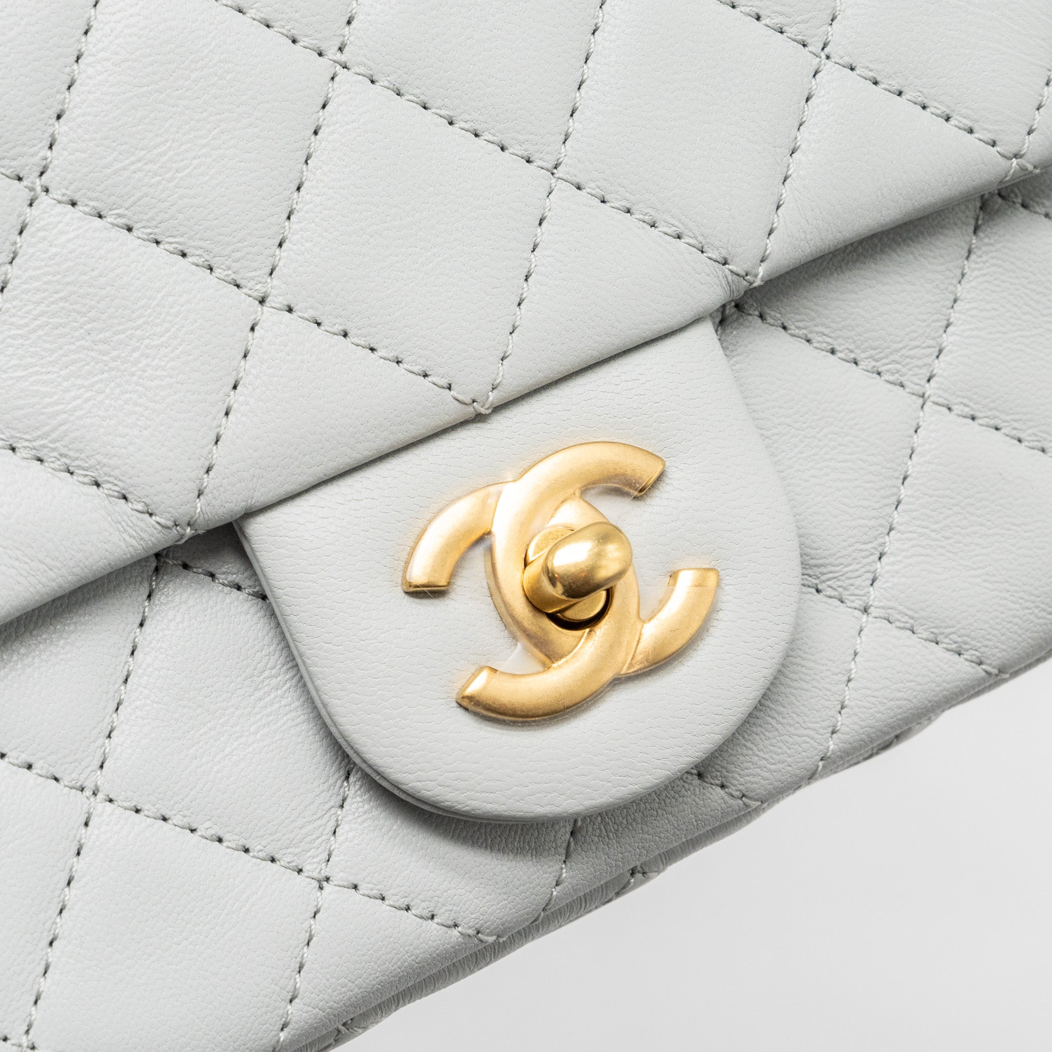 CHANEL 23C PEARL CRUSH MINI SQUARE FLAP BAG LAMBSKIN LIGHT GREY GHW (MICROCHIP)
