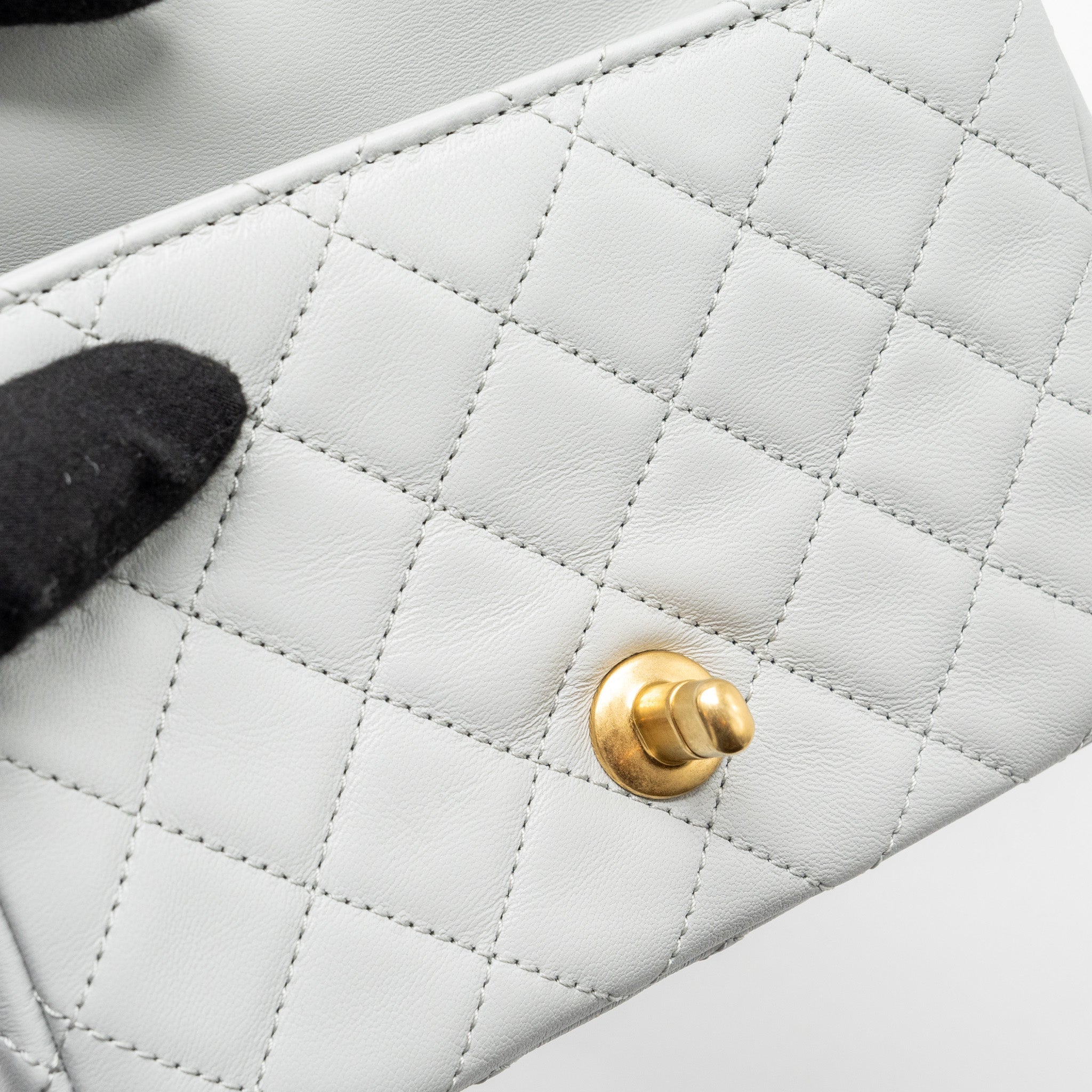 CHANEL 23C PEARL CRUSH MINI SQUARE FLAP BAG LAMBSKIN LIGHT GREY GHW (MICROCHIP)