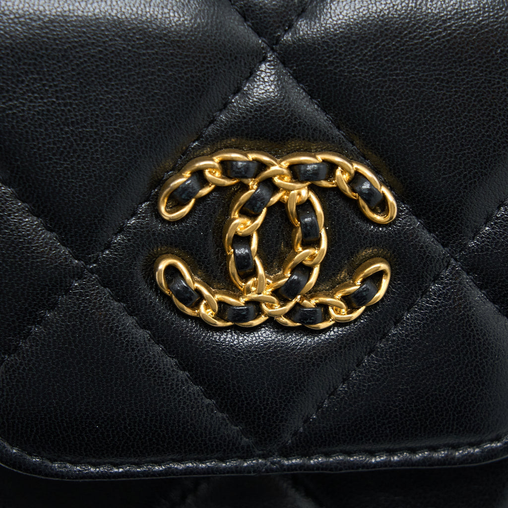 CHANEL 19 PHONE POUCH WITH CHAIN LAMBSKIN BLACK MULTICOLOUR HARDWARE