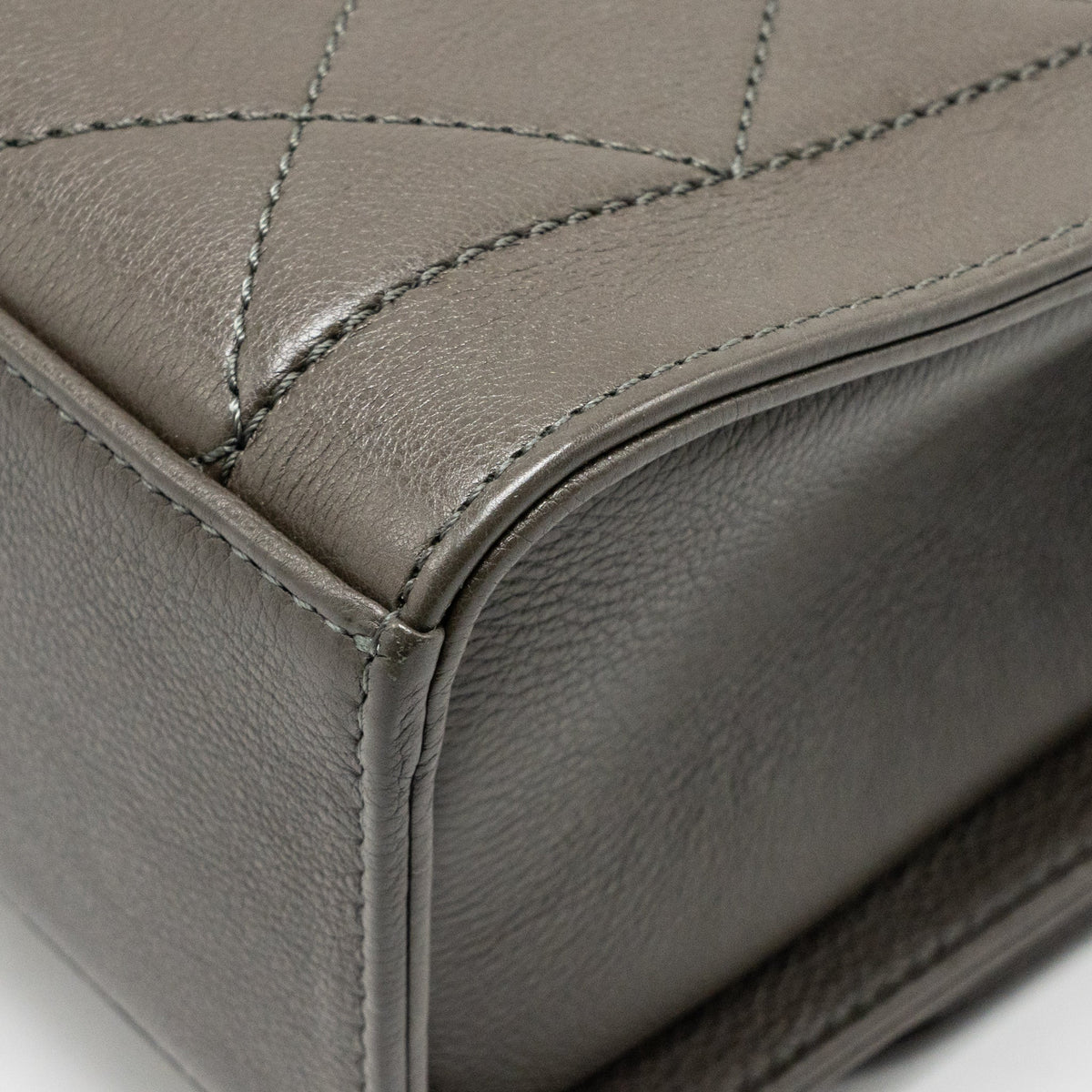 Chanel Top Handle Label Click Flap Bag Grained Calfskin Khaki LGHW