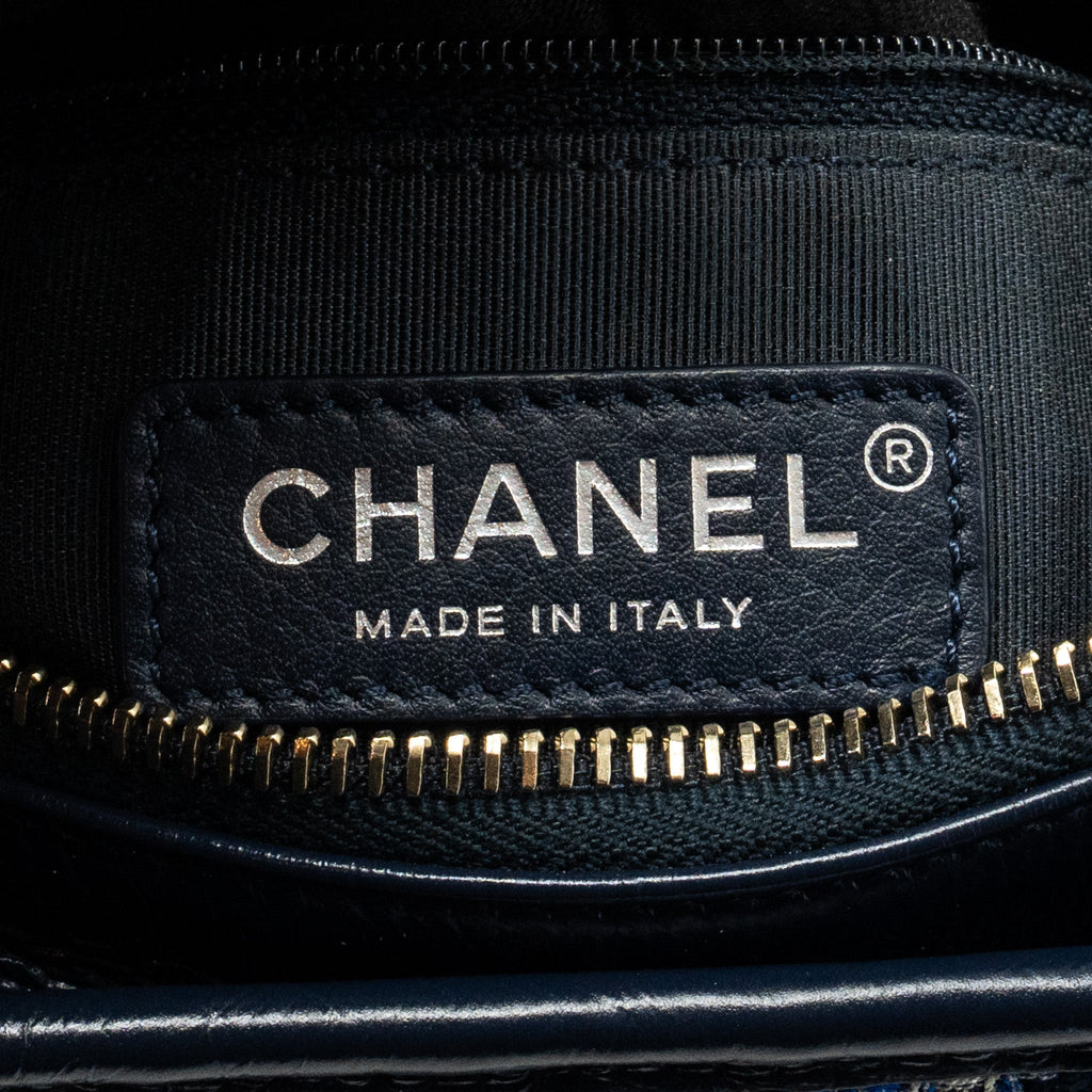 CHANEL SMALL GABRIELLE HOBO BAG TWEED NAVY/MULTICOLOUR WITH MULTICOLOUR HARDWARE