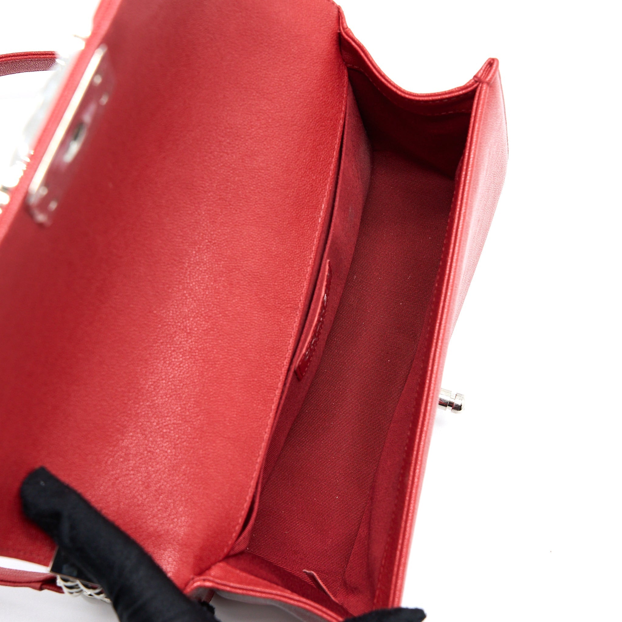 CHANEL MEDIUM BOY BAG GRAINED CALFSKIN RED SHW