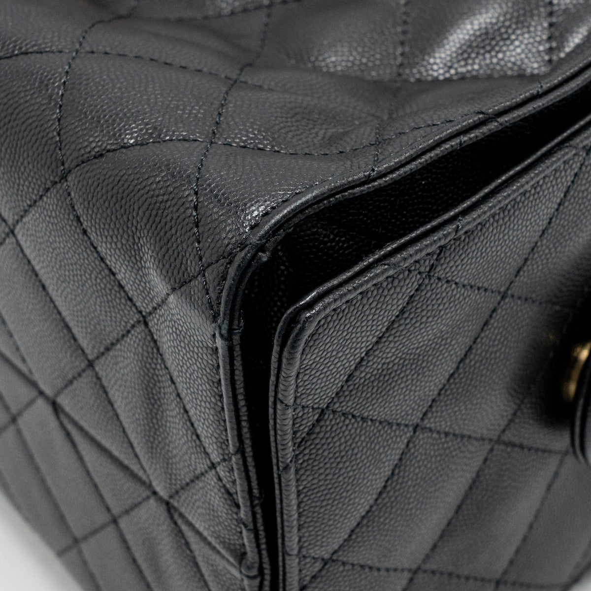 Chanel Medium 25 Bag Caviar Black GHW (Microchip)