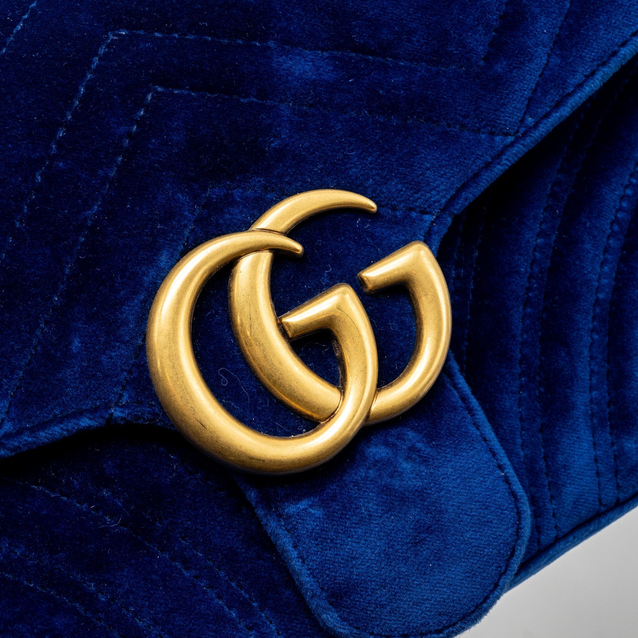 GUCCI SMALL GG MARMONT SHOULDER BAG VELVET BLUE GHW