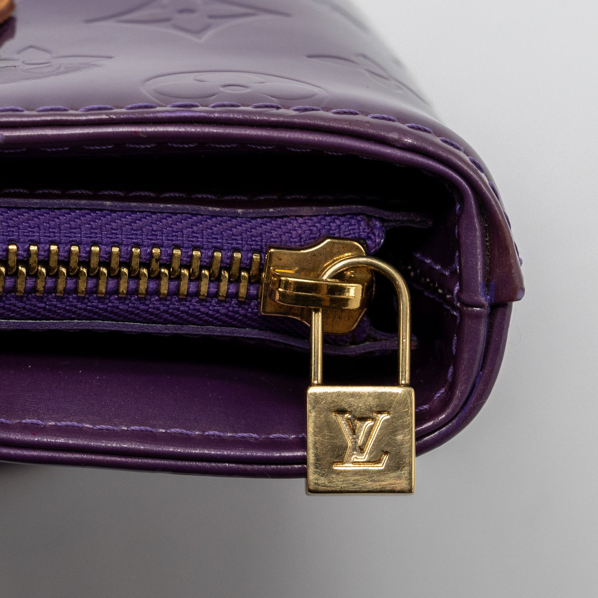 LOUIS VUITTON VINTAGE HOUSTON BAG PATENT PURPLE GHW
