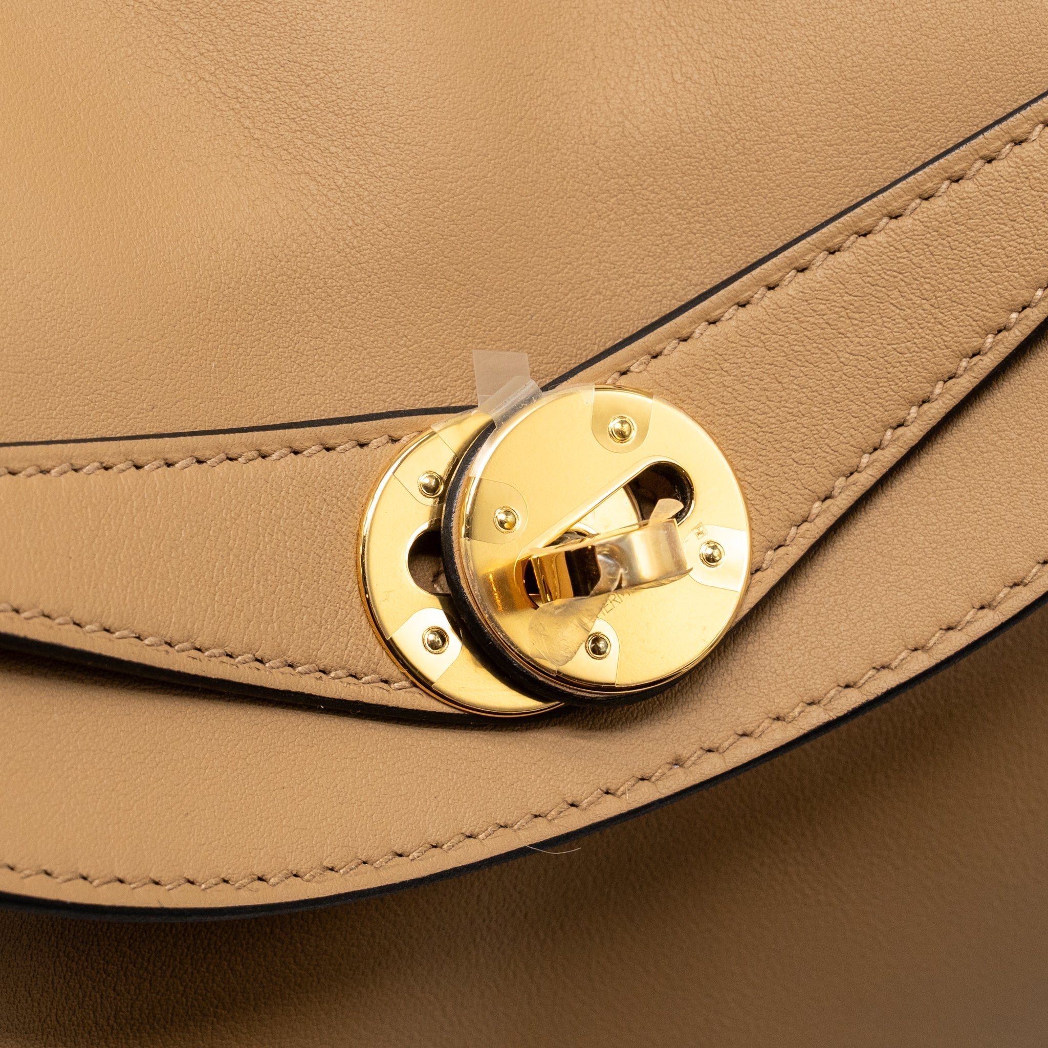 HERMES LINDY 26 SWIFT CHAI / MAUVE SYLVESTRE GHW