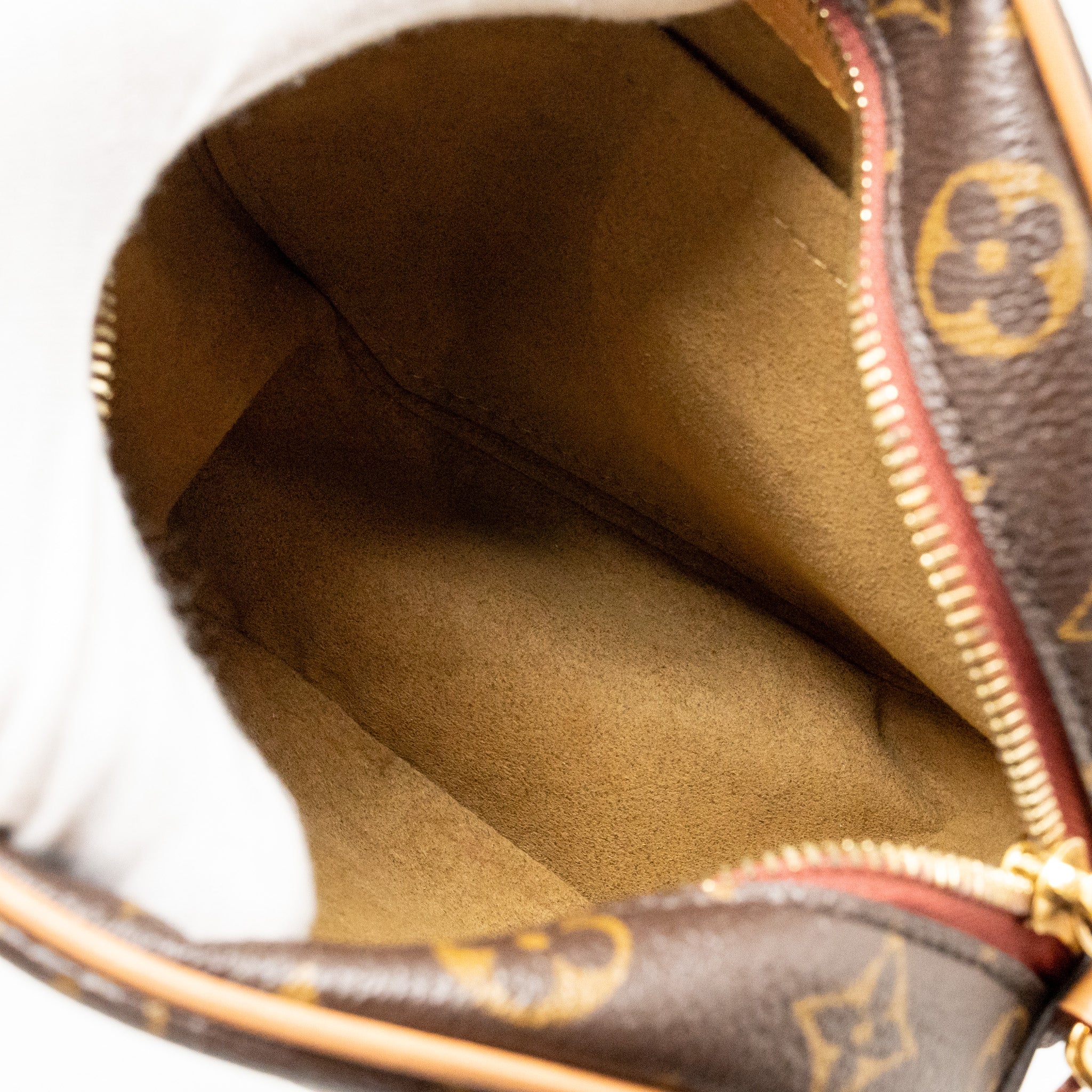 LOUIS VUITTON BOITE CHAPEAU SOUPLE PM MONOGRAN CANVAS GHW