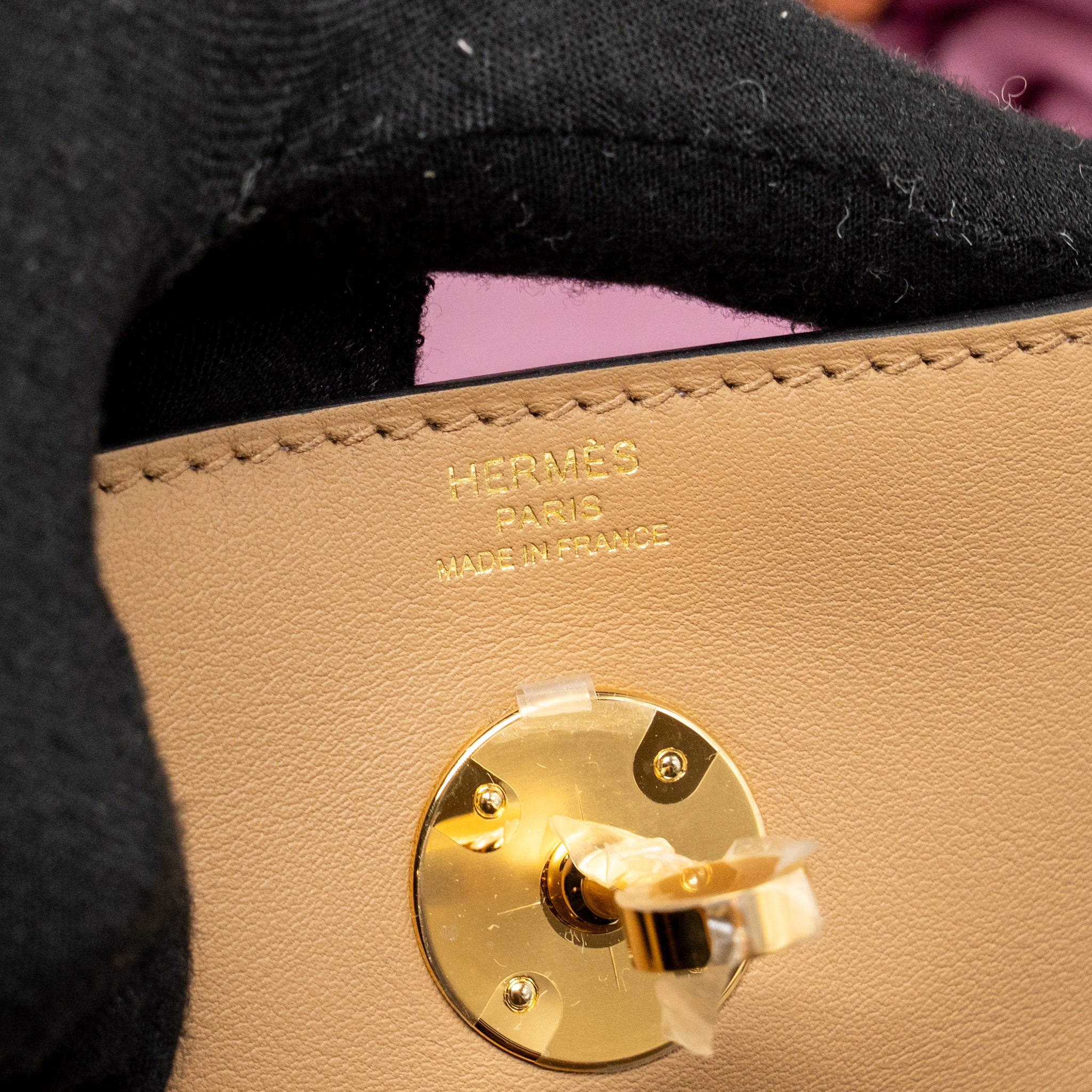 HERMES LINDY 26 SWIFT CHAI / MAUVE SYLVESTRE GHW