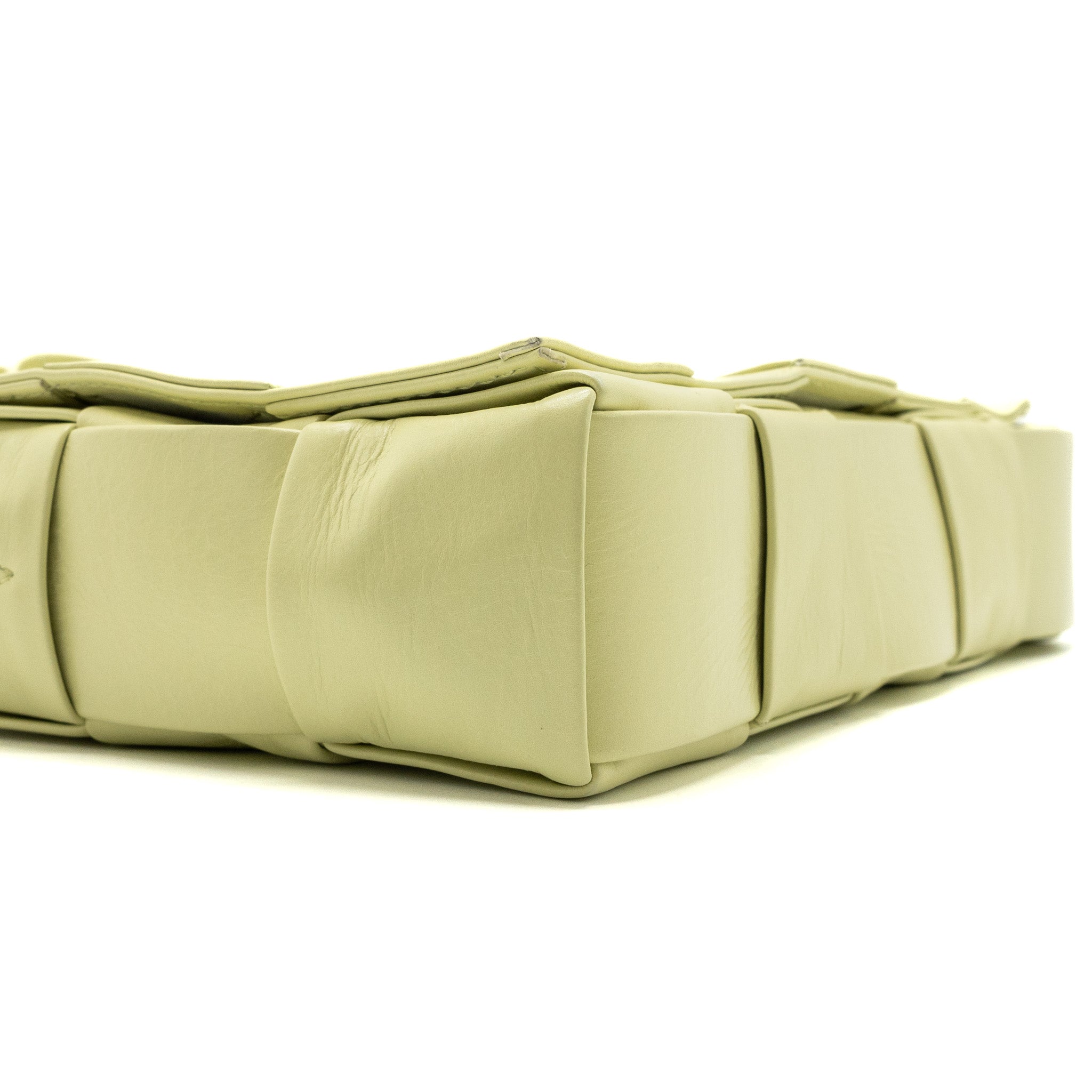BOTTEGA VENETA SMALL CASSETTE BAG LEMON WASHED SHW