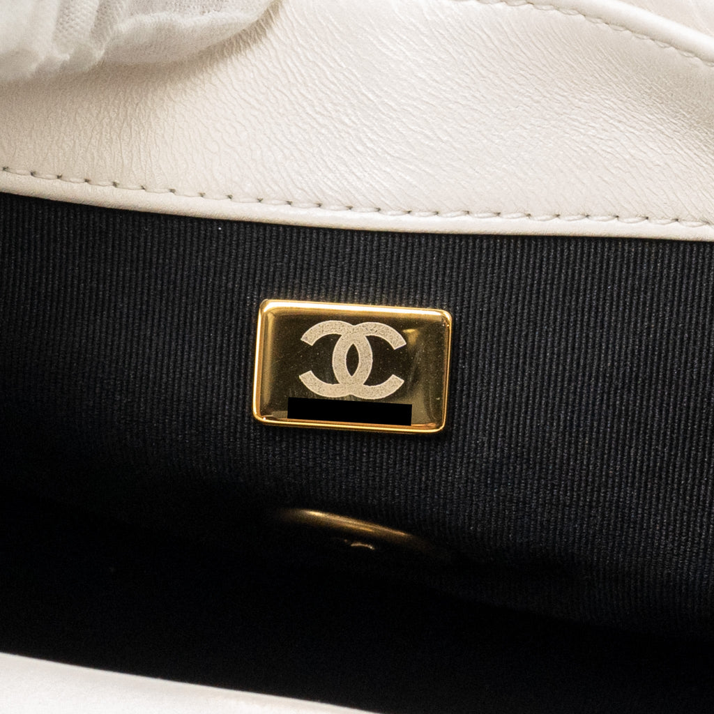 CHANEL SMALL 19 BAG LAMBSKIN WHITE MULTICOLOUR HARDWARE (MICROCHIP)