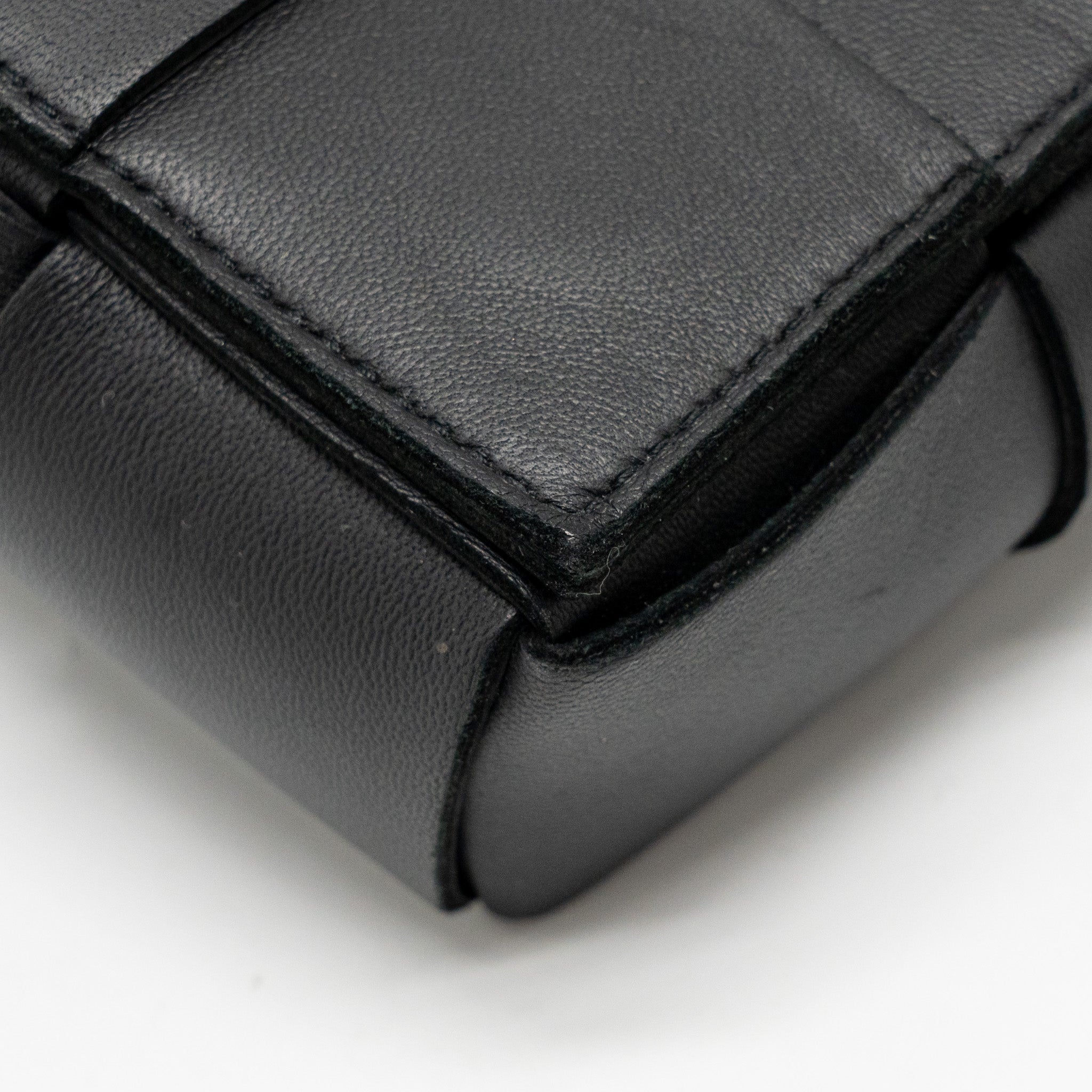 BOTTEGA VENETA CASSETTE BELT BAG CALFSKIN BLACK GHW