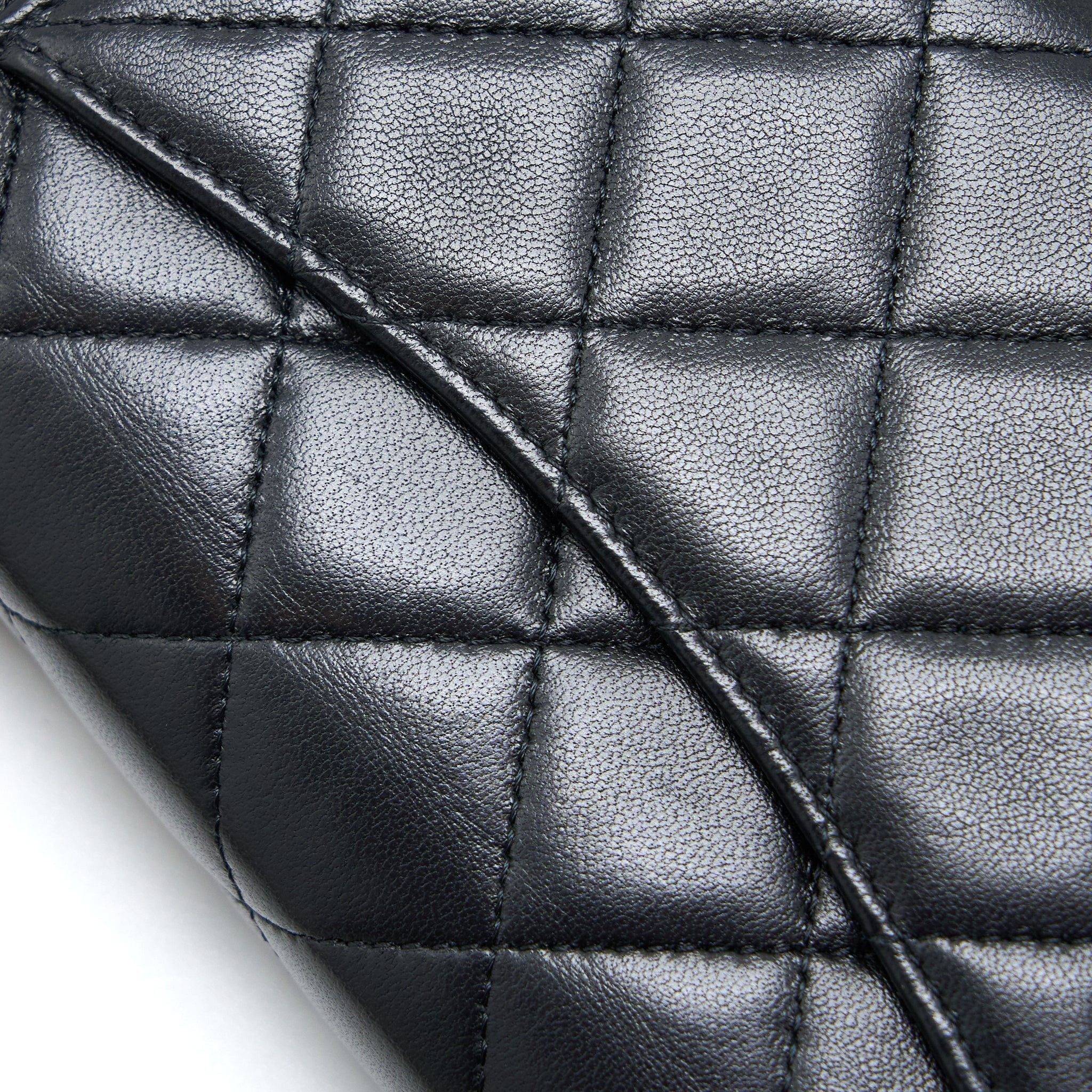 CHANEL DETAILED TOP HANDLE WALLET ON CHAIN LAMBSKIN BLACK BRUSHED GHW (MICROCHIP)