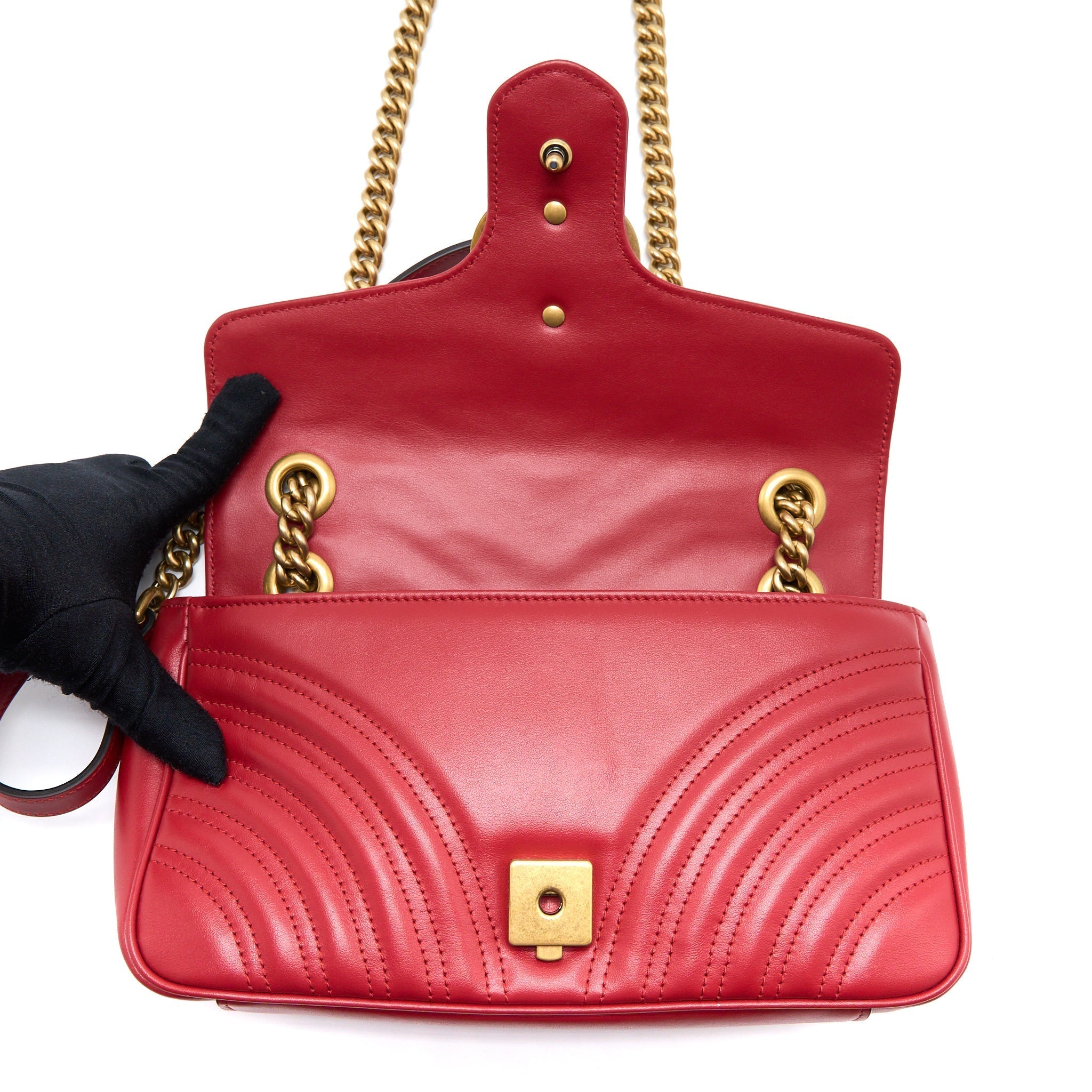 GUCCI SMALL GG MARMONT BAG CALFSKIN RED BRUSHED GHW