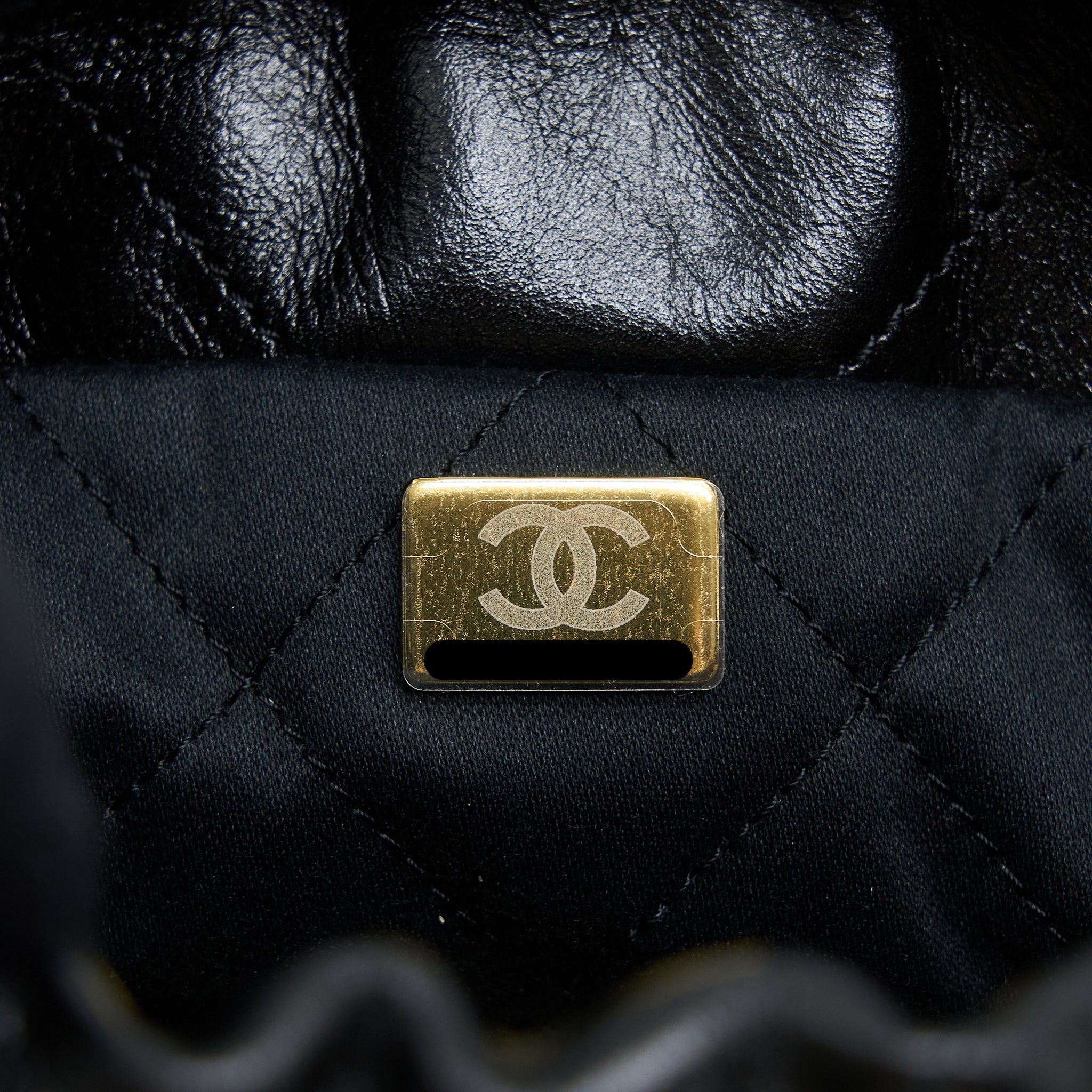 CHANEL 23S MINI 22 BAG WITH PEARL SHINY CALFSKIN BLACK BRUSHED GHW (MICROCHIP)