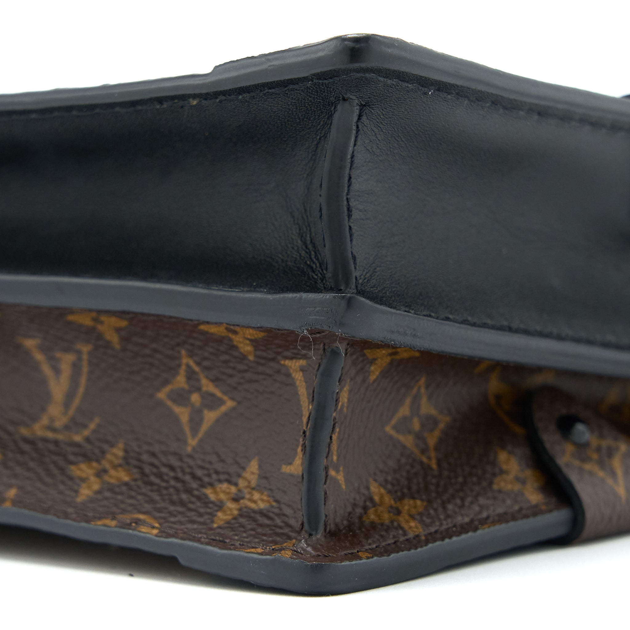 LOUIS VUITTON TRUNK CLUTCH MONOGRAM REVERSE CANVAS GHW