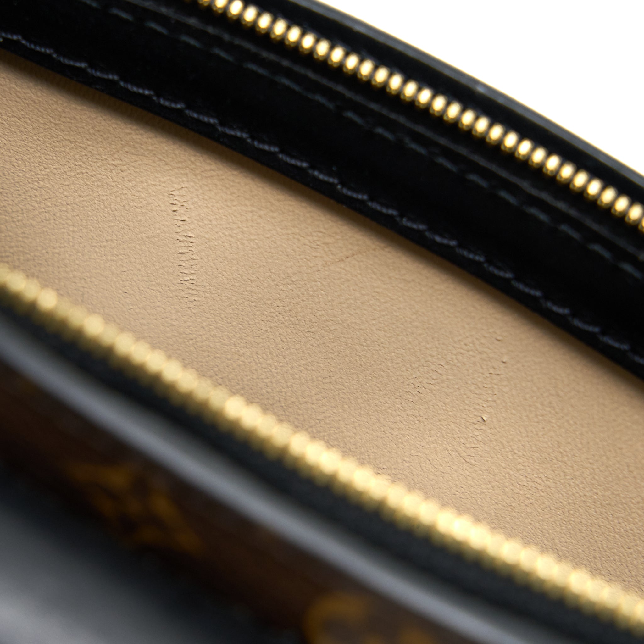 LOUIS VUITTON TRUNK CLUTCH MONOGRAM REVERSE CANVAS GHW