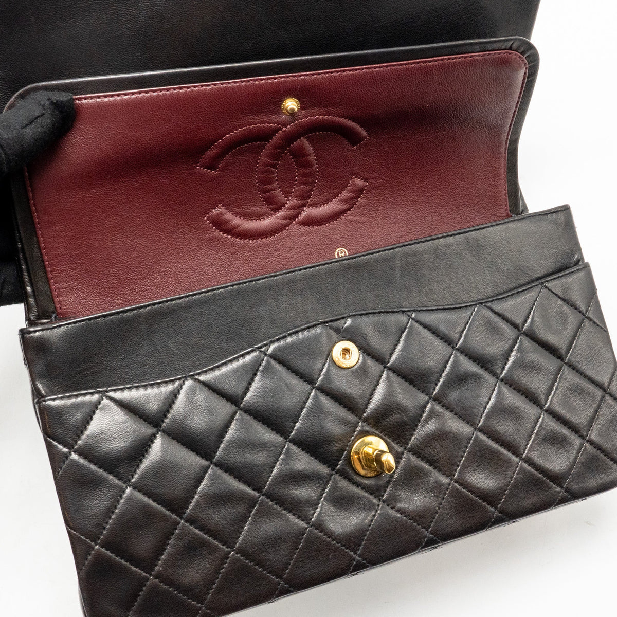 Chanel vintage medium classic double flap bag lambskin dark brown GHW